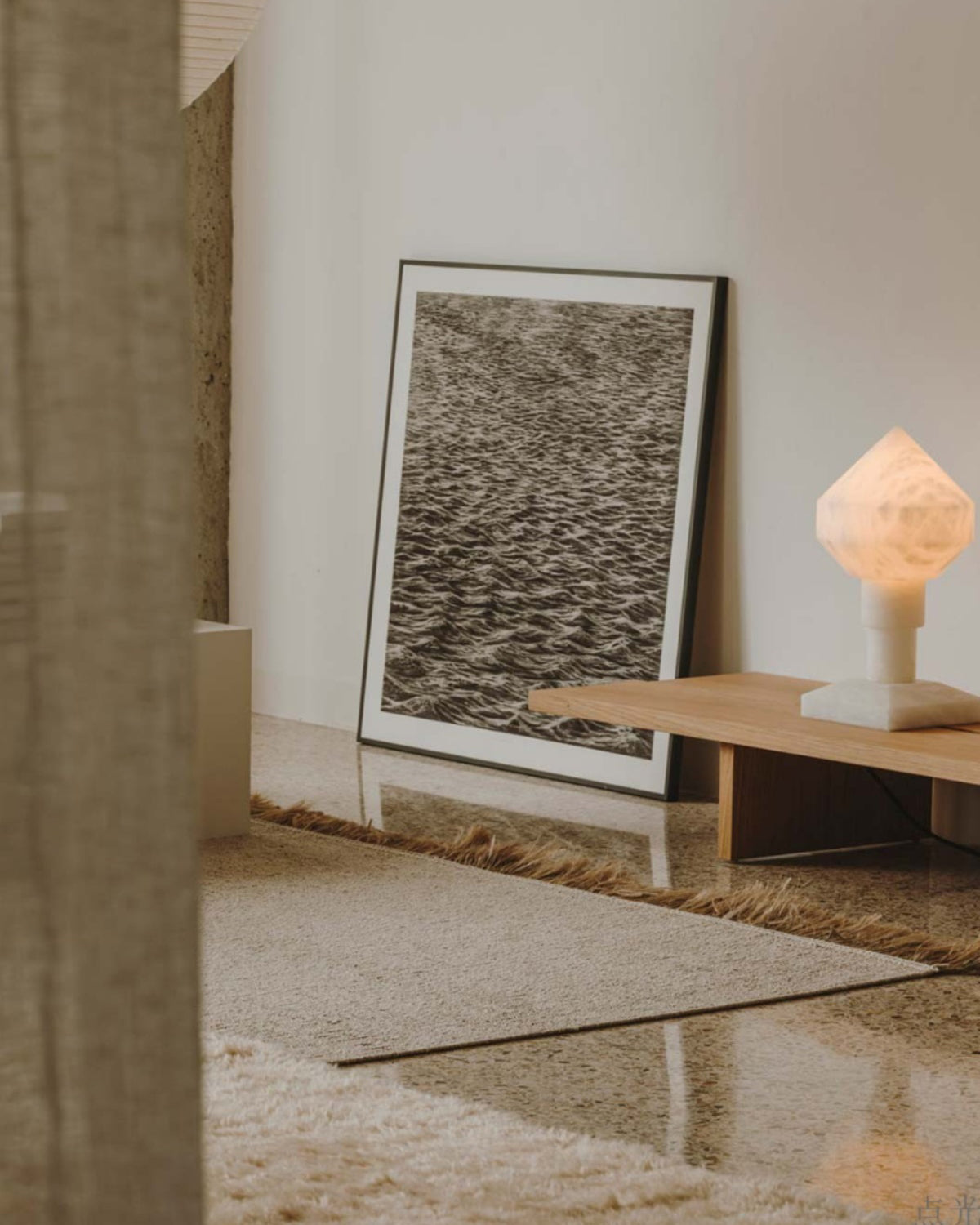 Alabaster Pyramid Table Light - Cueteks