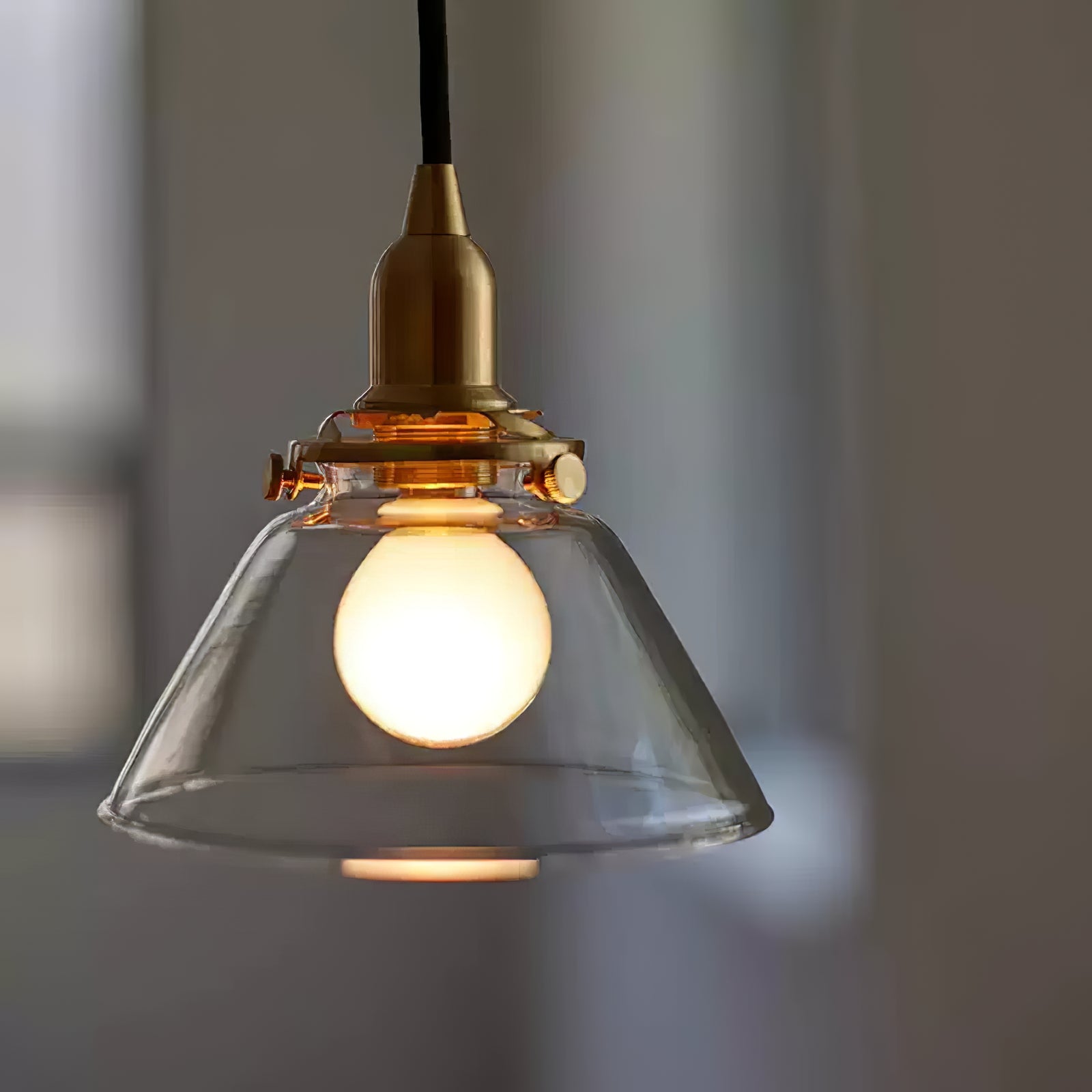 Minimalist Cone Shaped Glass Pendant Lamp - Cueteks
