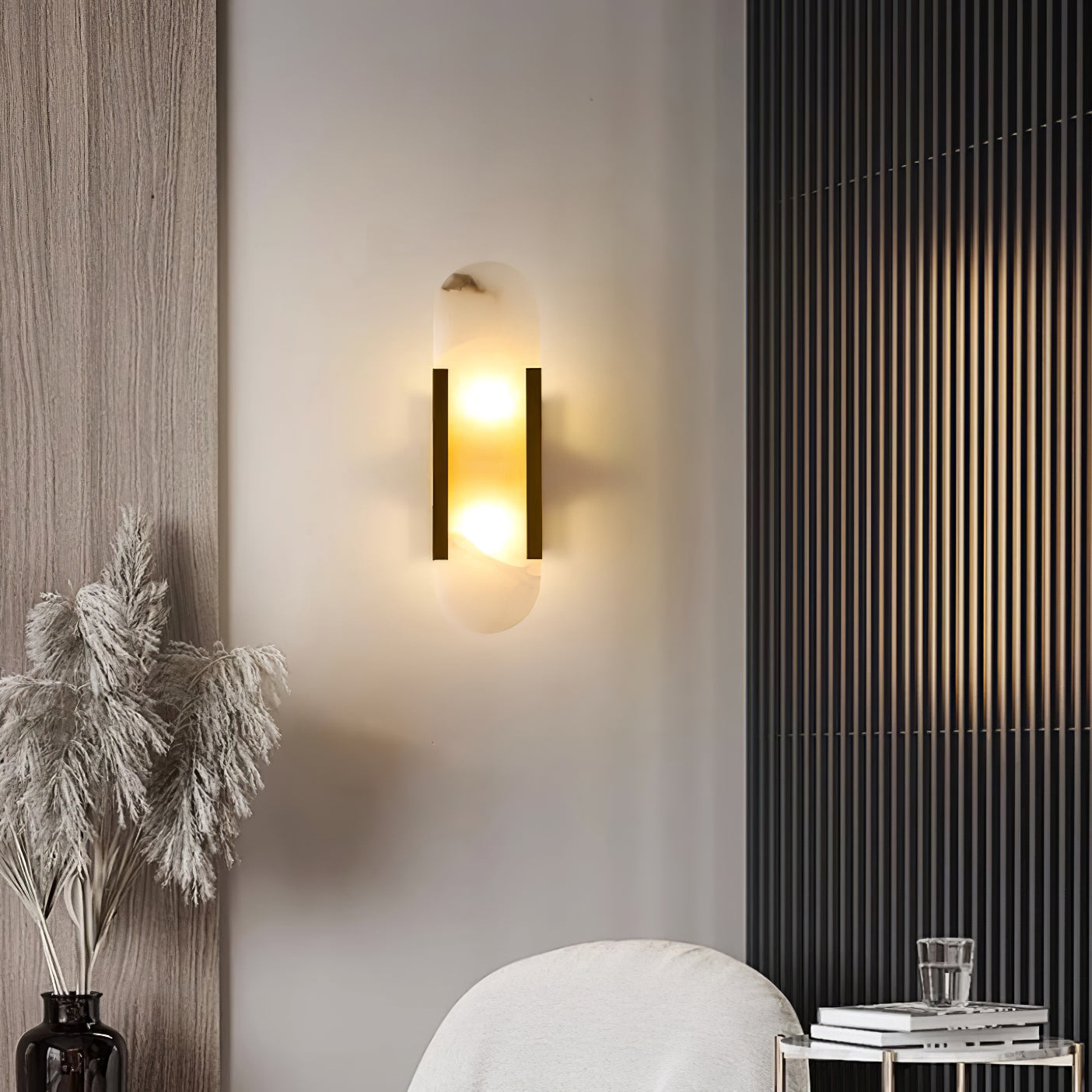 Modern Vertical Alabaster Wall Sconce - Cueteks