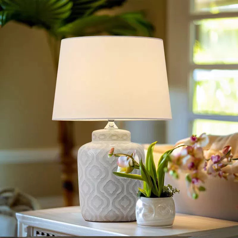 Textured Jar Table Lamp with Tapered Shade - Cueteks