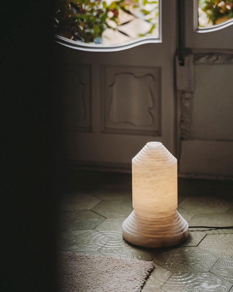 Alabaster Pyramid Table Light - Cueteks