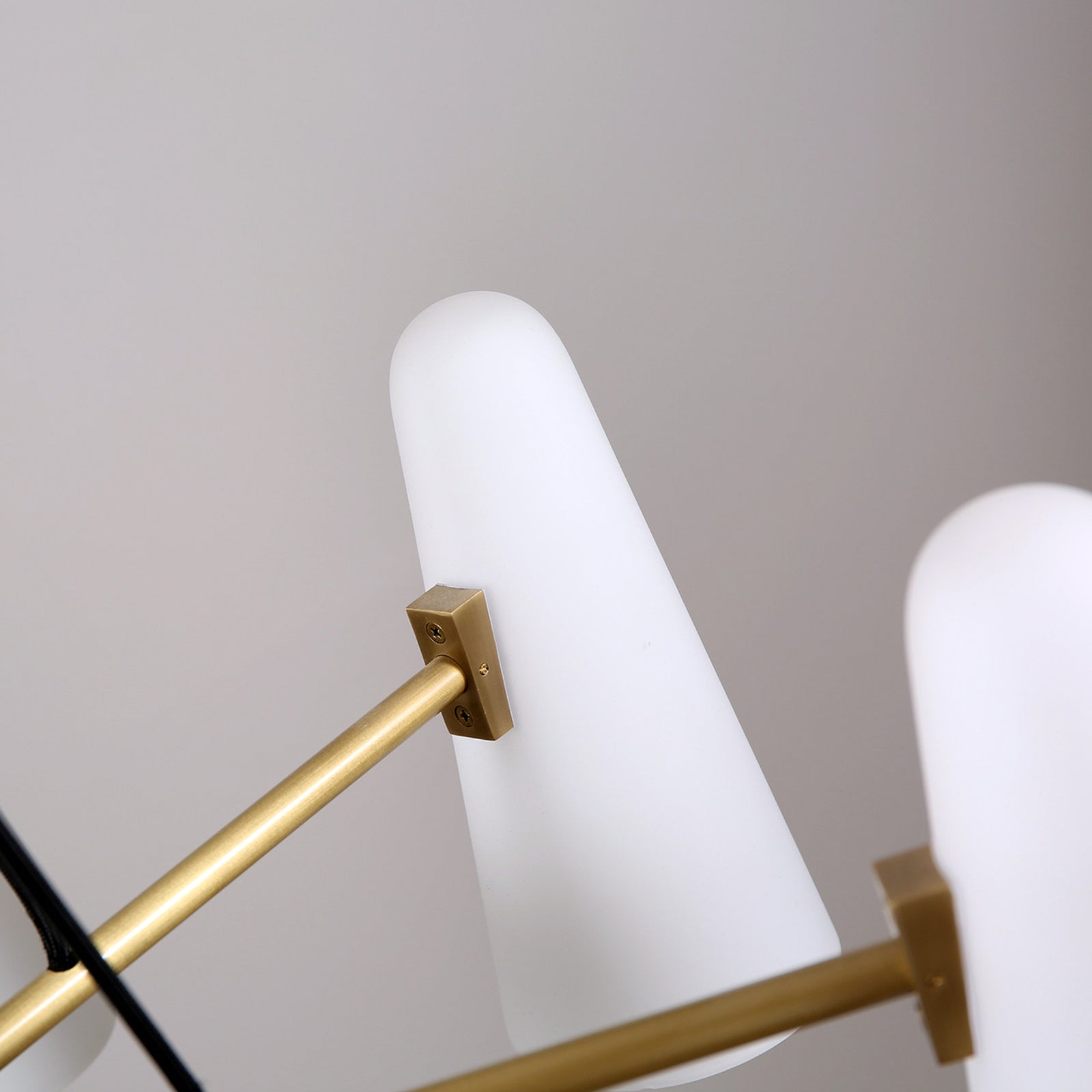Montfaucon Round Chandelier - Cueteks