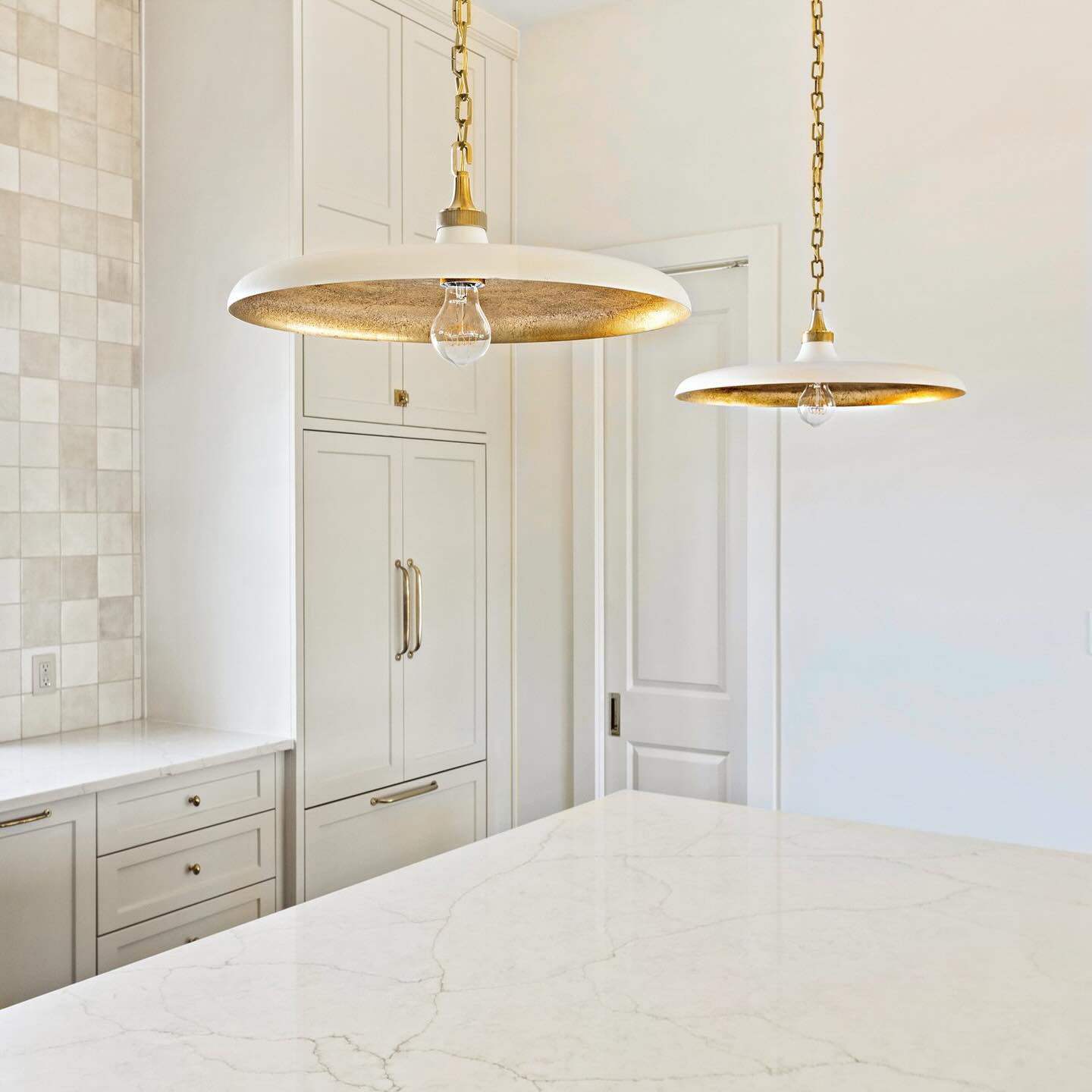 Visual Comfort Piatto Pendant Lamp - Cueteks
