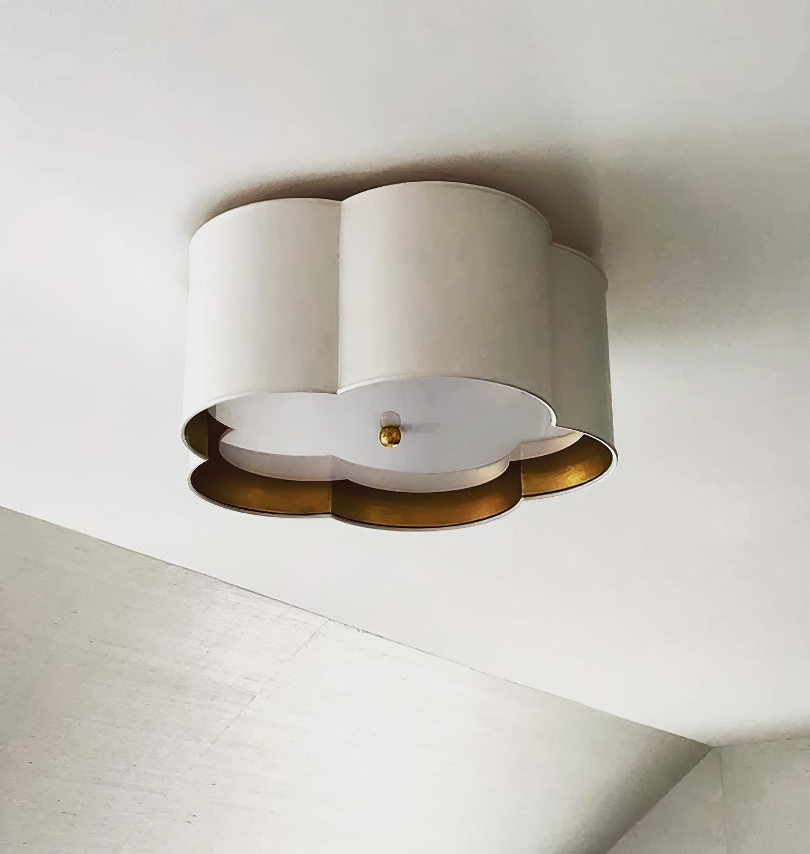 Scalloped Gold Trim Ceiling Light - Cueteks