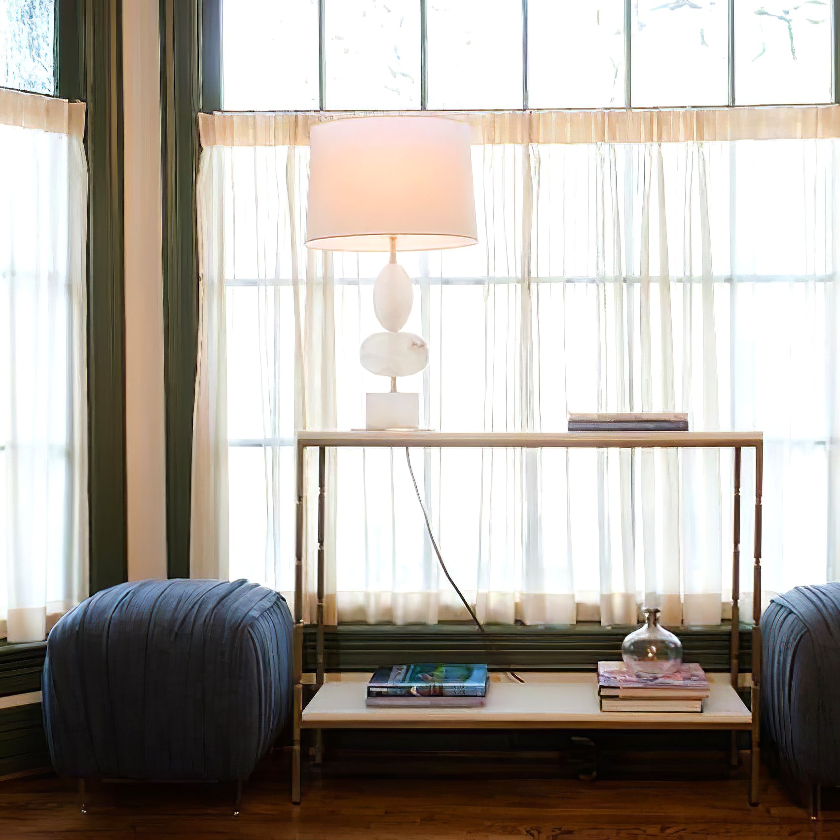 Dani Medium Table Lamp - Cueteks