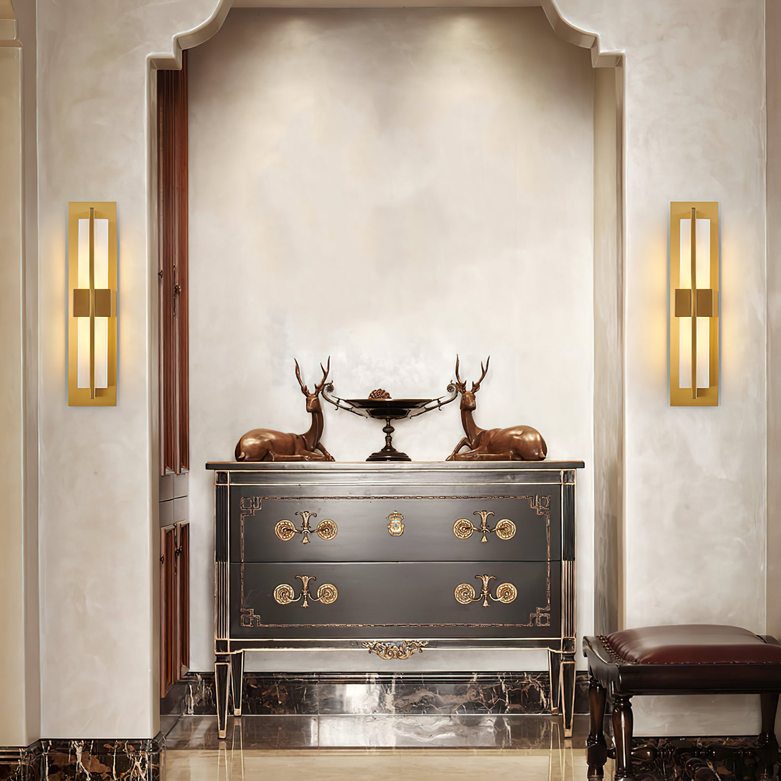 Polished Brass Lumina Outdoor Wall Lamp - Cueteks