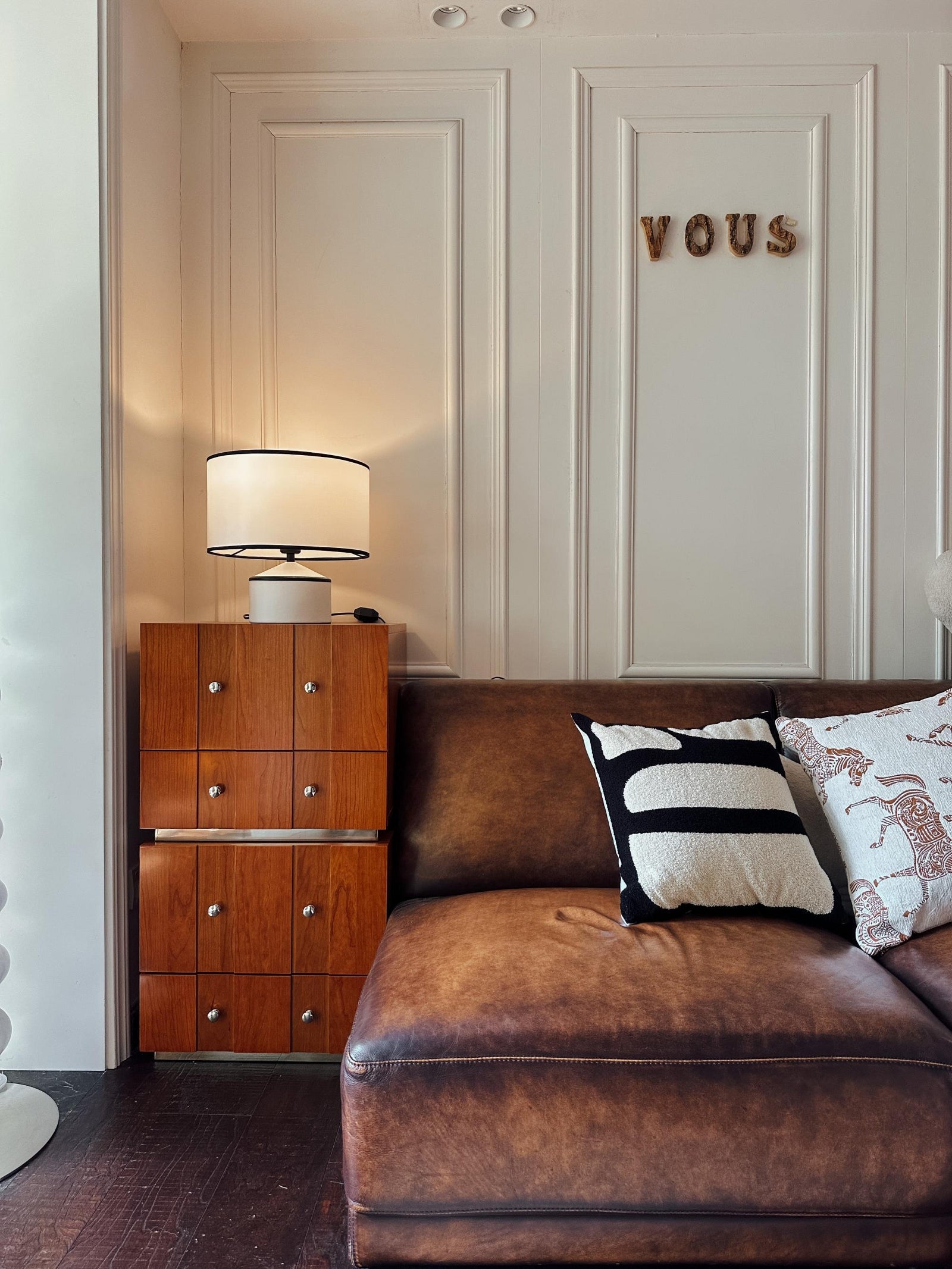 Cyls Minimalist Drum Shade Table Lamp - Cueteks