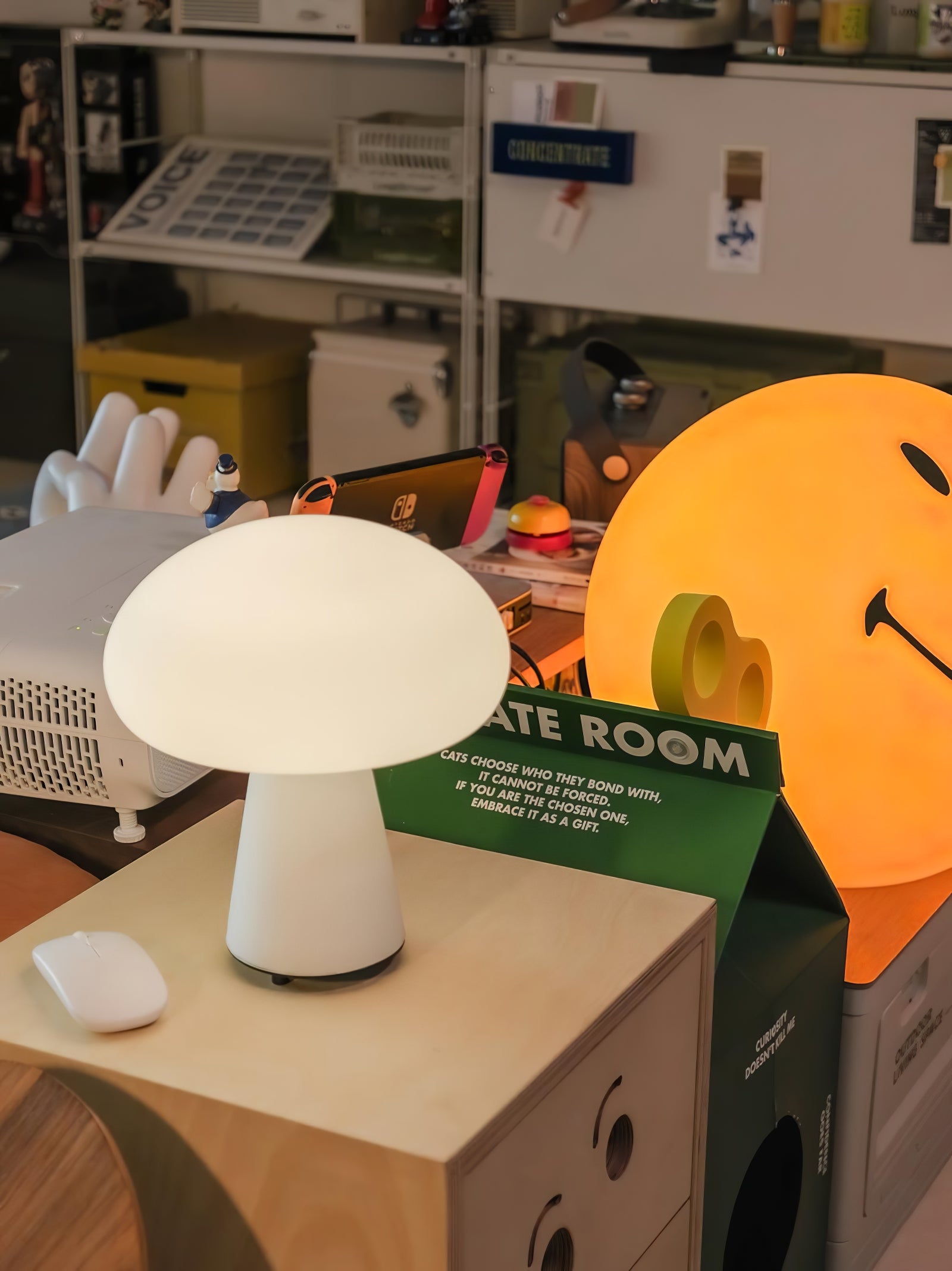 Obello Portable Mushroom Table Lamp - Cueteks