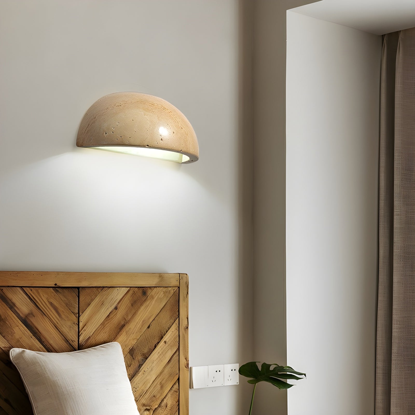 Mid-Century Semi-Circle Stone Wall Lamp - Cueteks