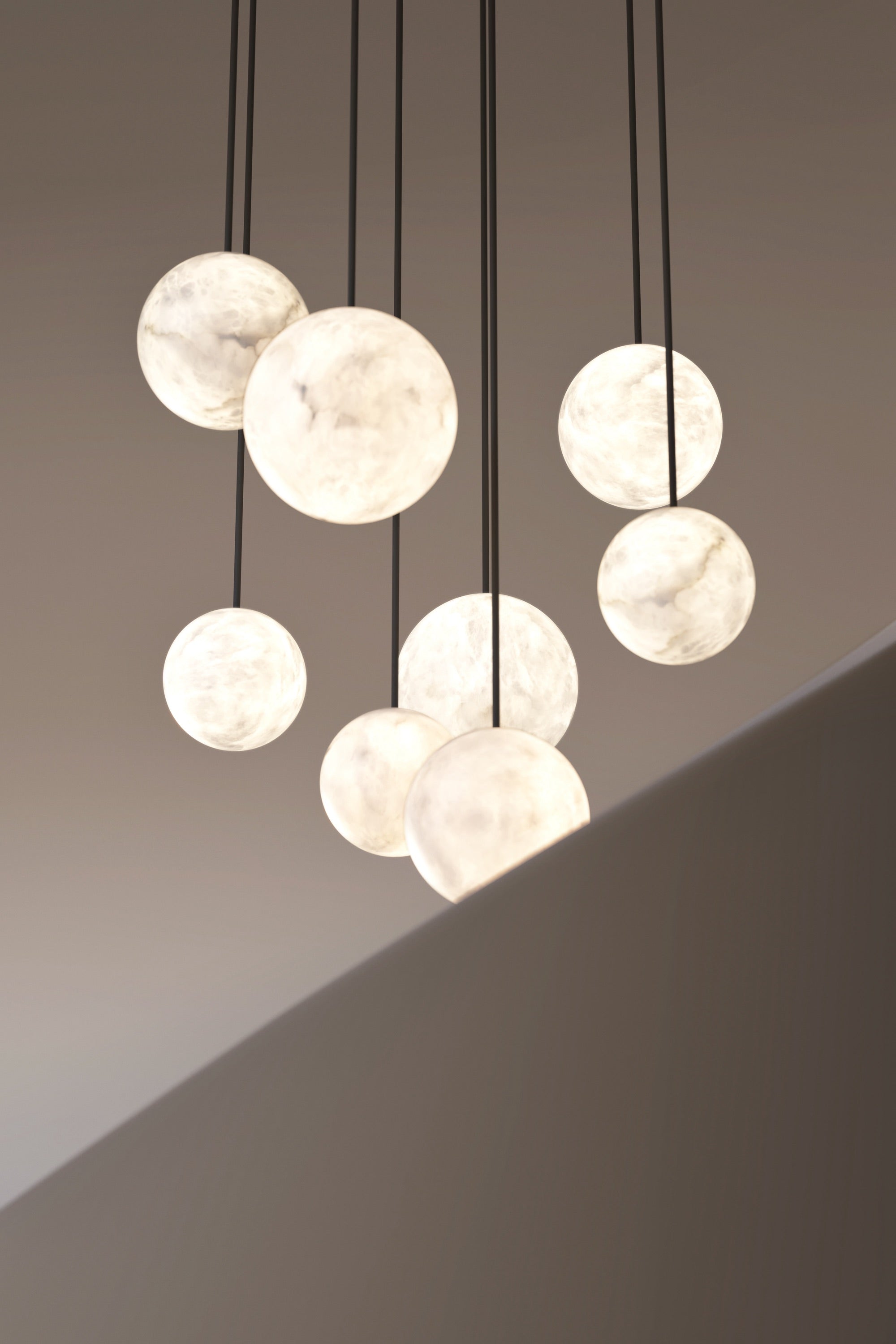 Luxury Multi-Globe Alabaster Pendant Light - Cueteks
