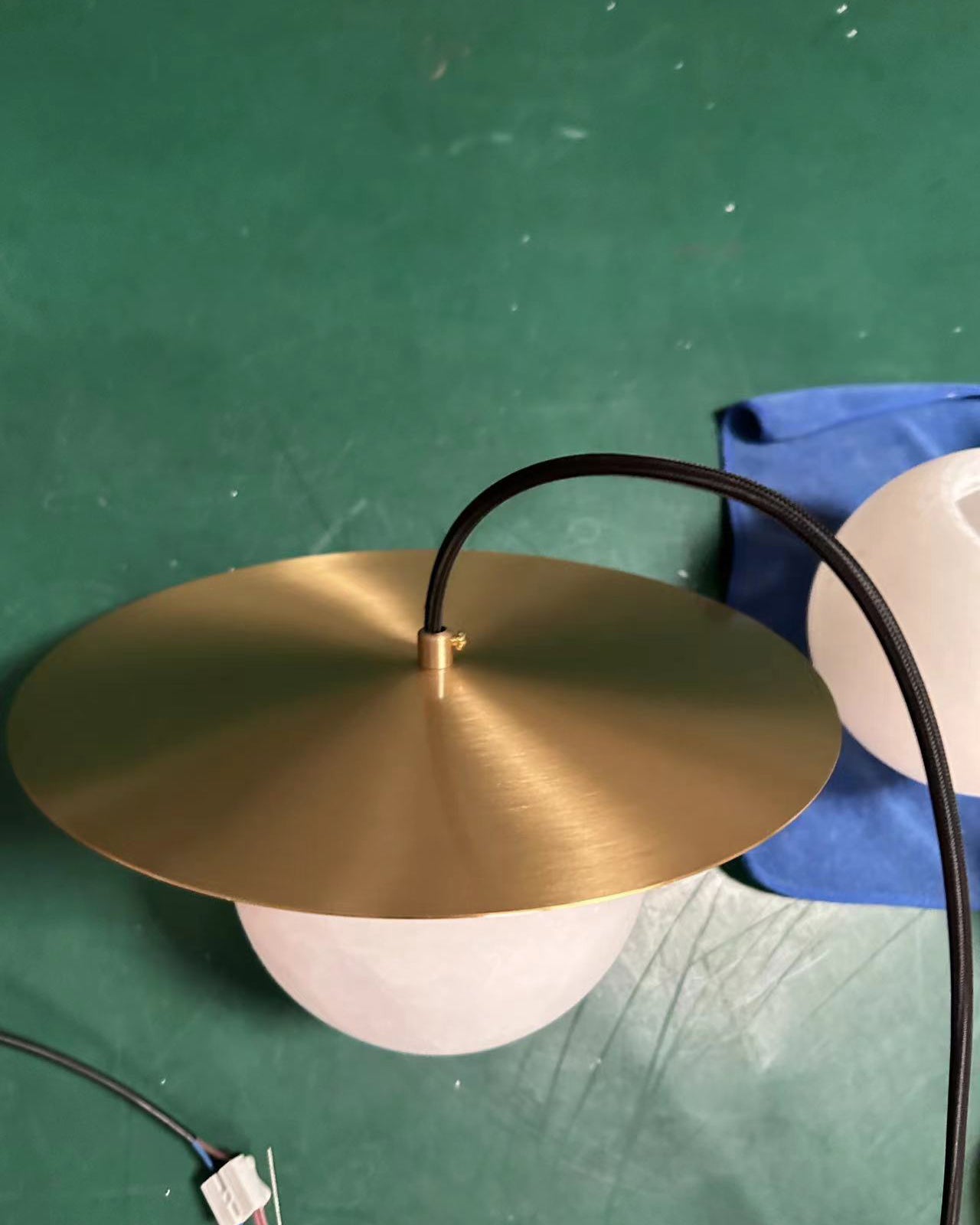 Disc Alabaster Pendant Light - Cueteks
