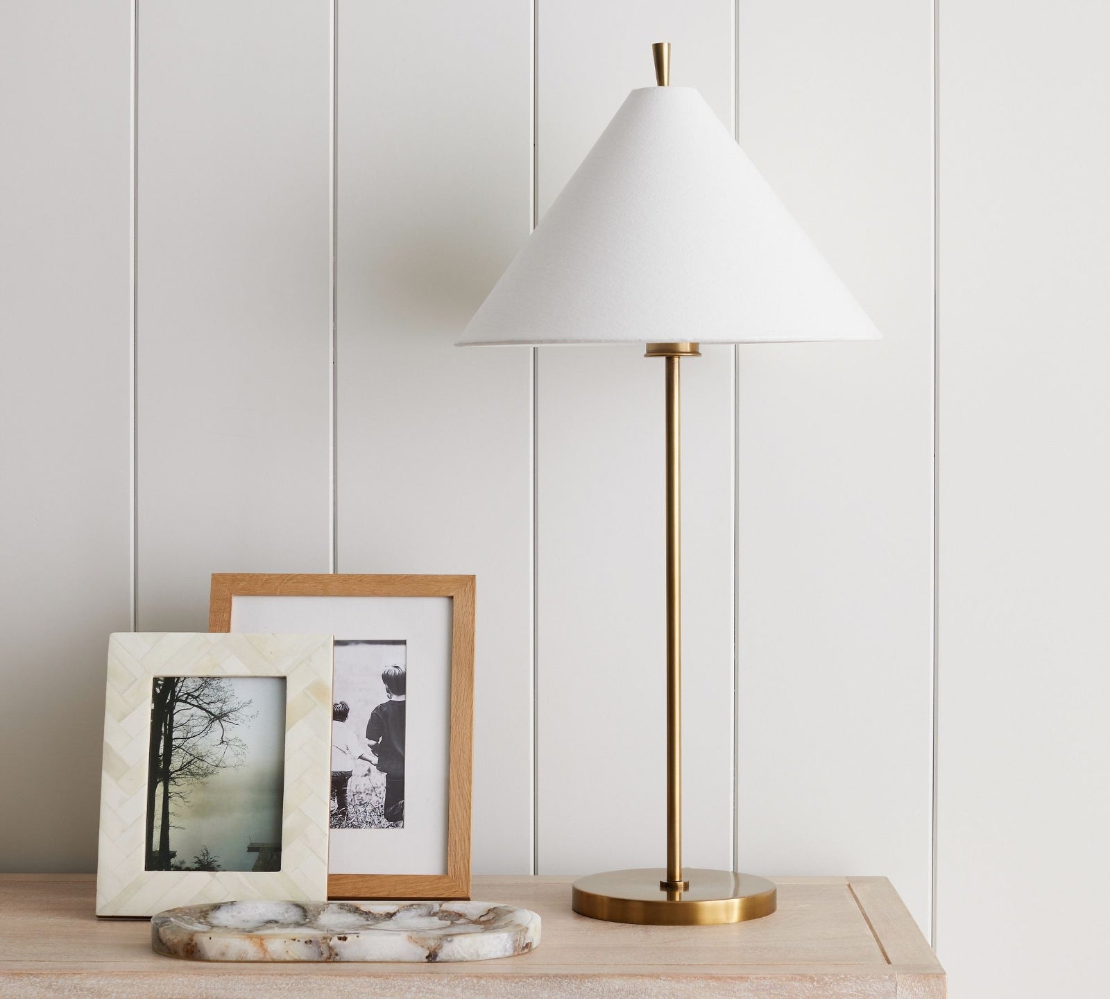 Ellis Simple Table Lamp - Cueteks