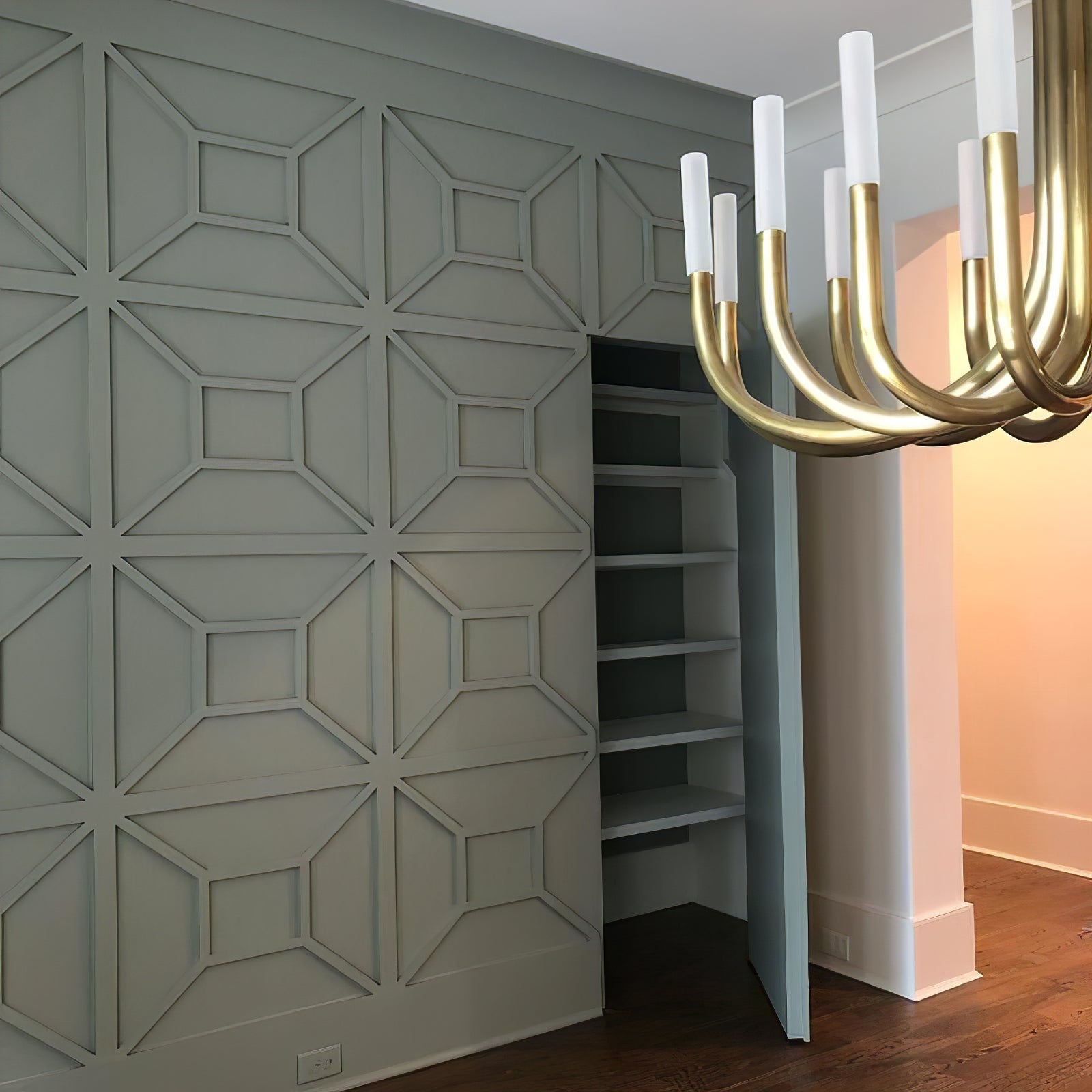 Rousseau Modern Black Linear Candle Chandelier - Cueteks