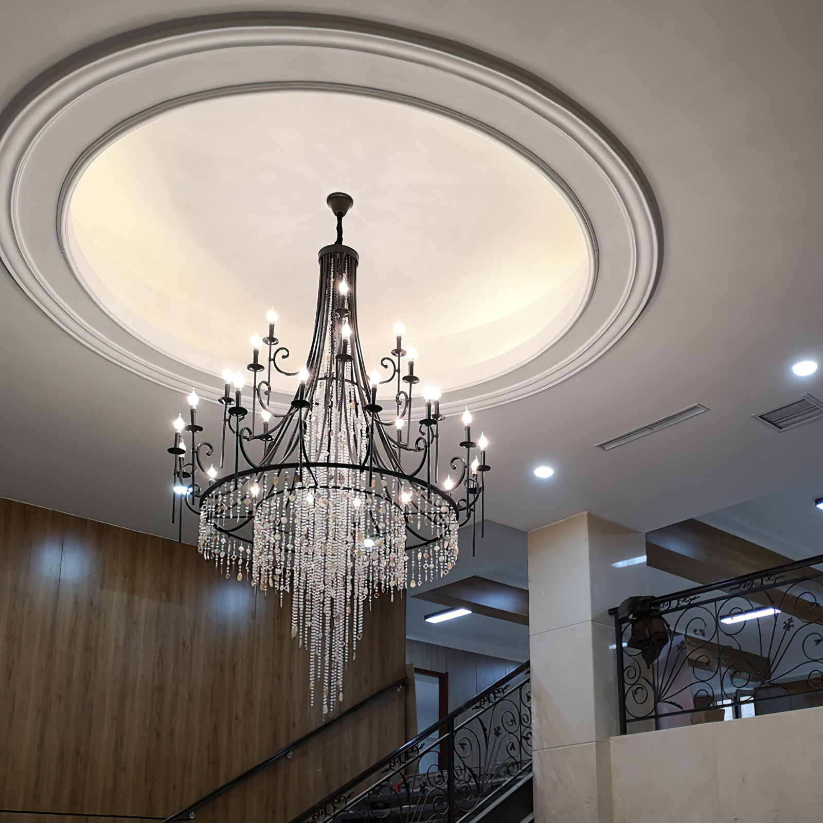 Tatum Lux American Shell Crystal Chandelier - Cueteks