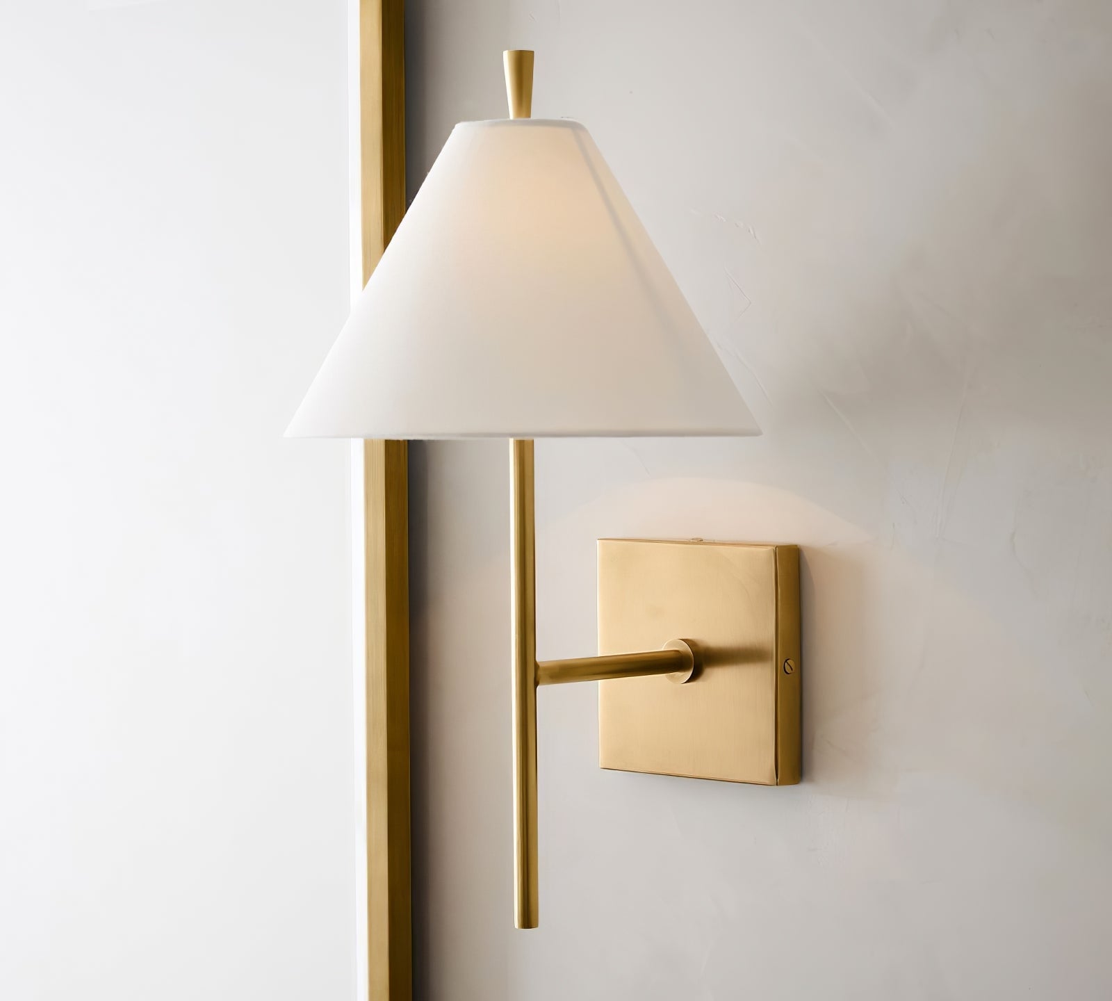 Ellis Brass Wall Light - Cueteks