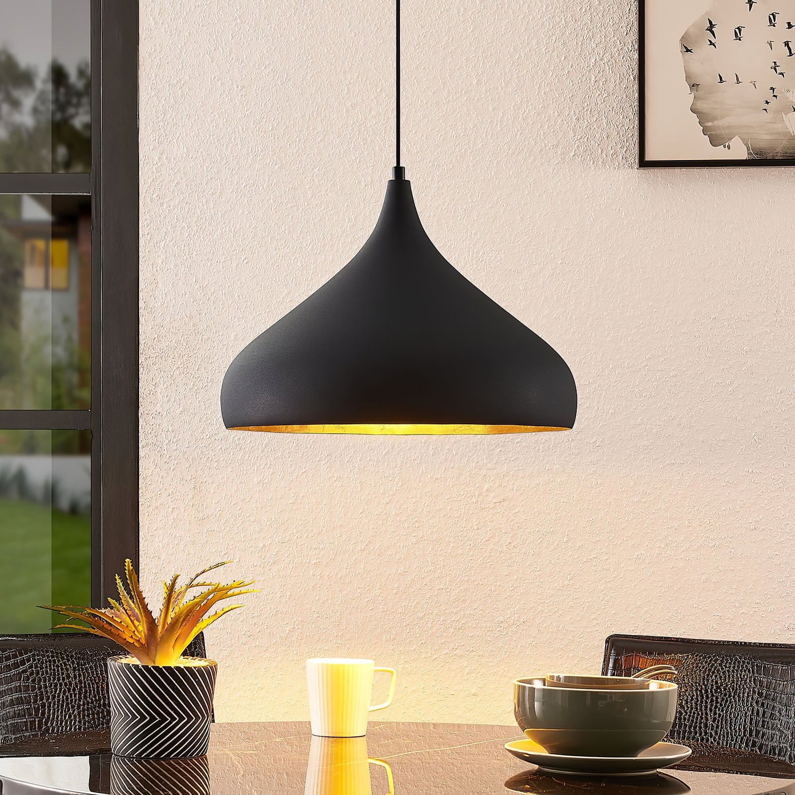 Modern Black and Gold Teardrop Pendant Lamp - Cueteks
