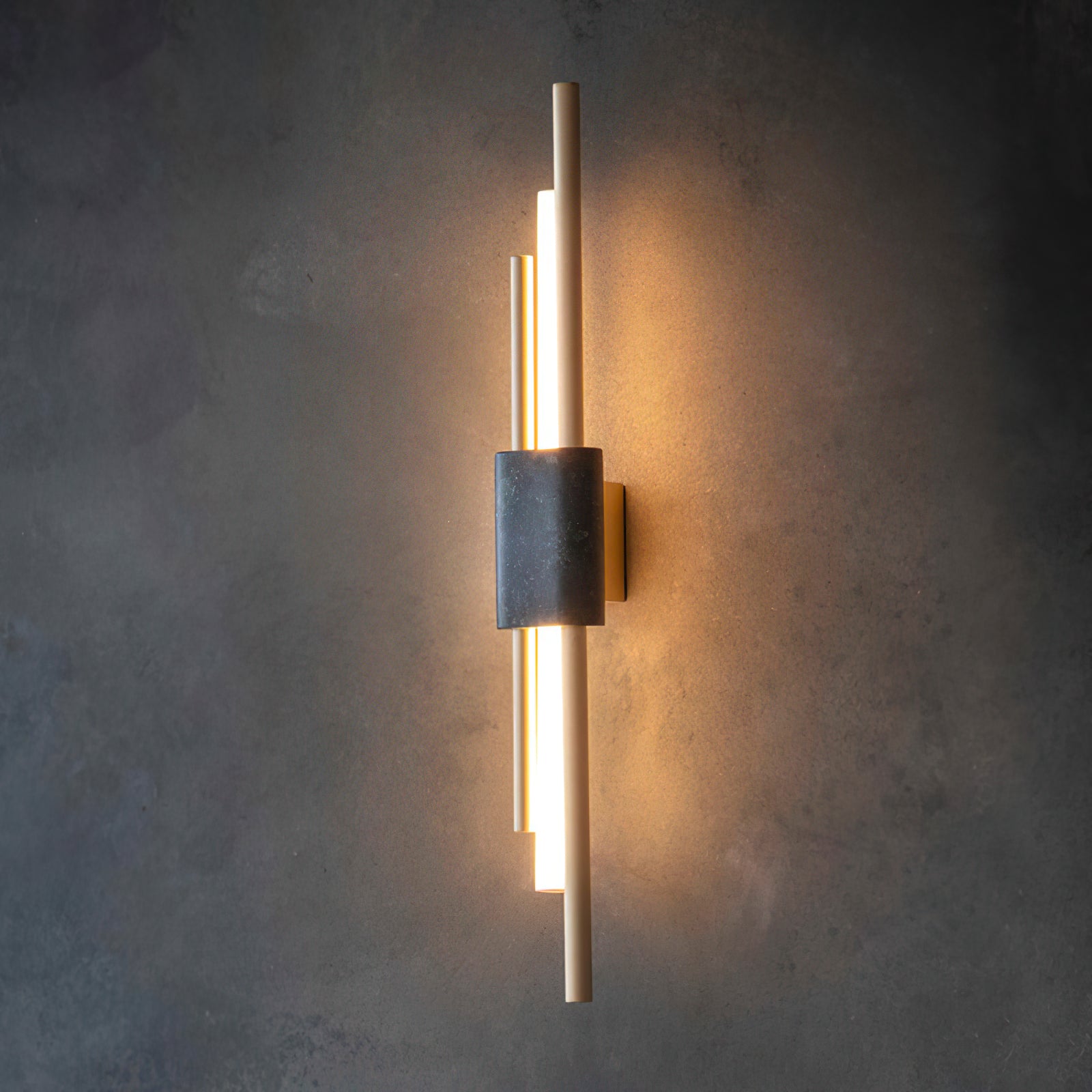 Bert Frank Tanto Marble Linear Wall Light - Cueteks