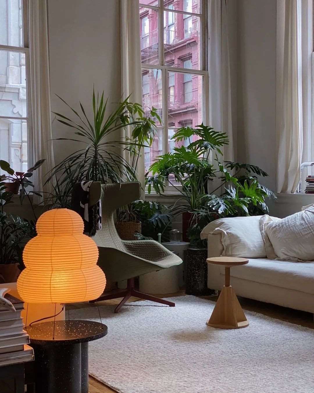 Akari 25N Table Lamp - Cueteks