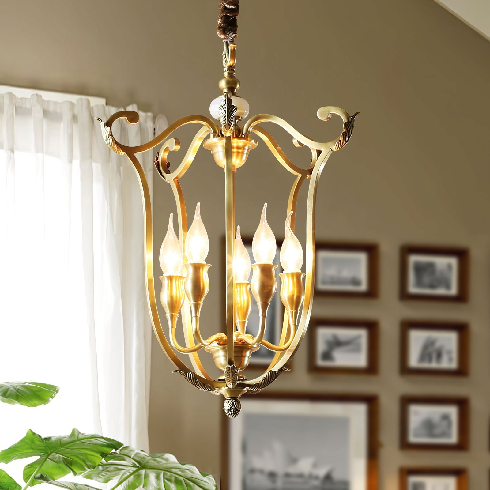 Classical carved candle chandelier - Cueteks
