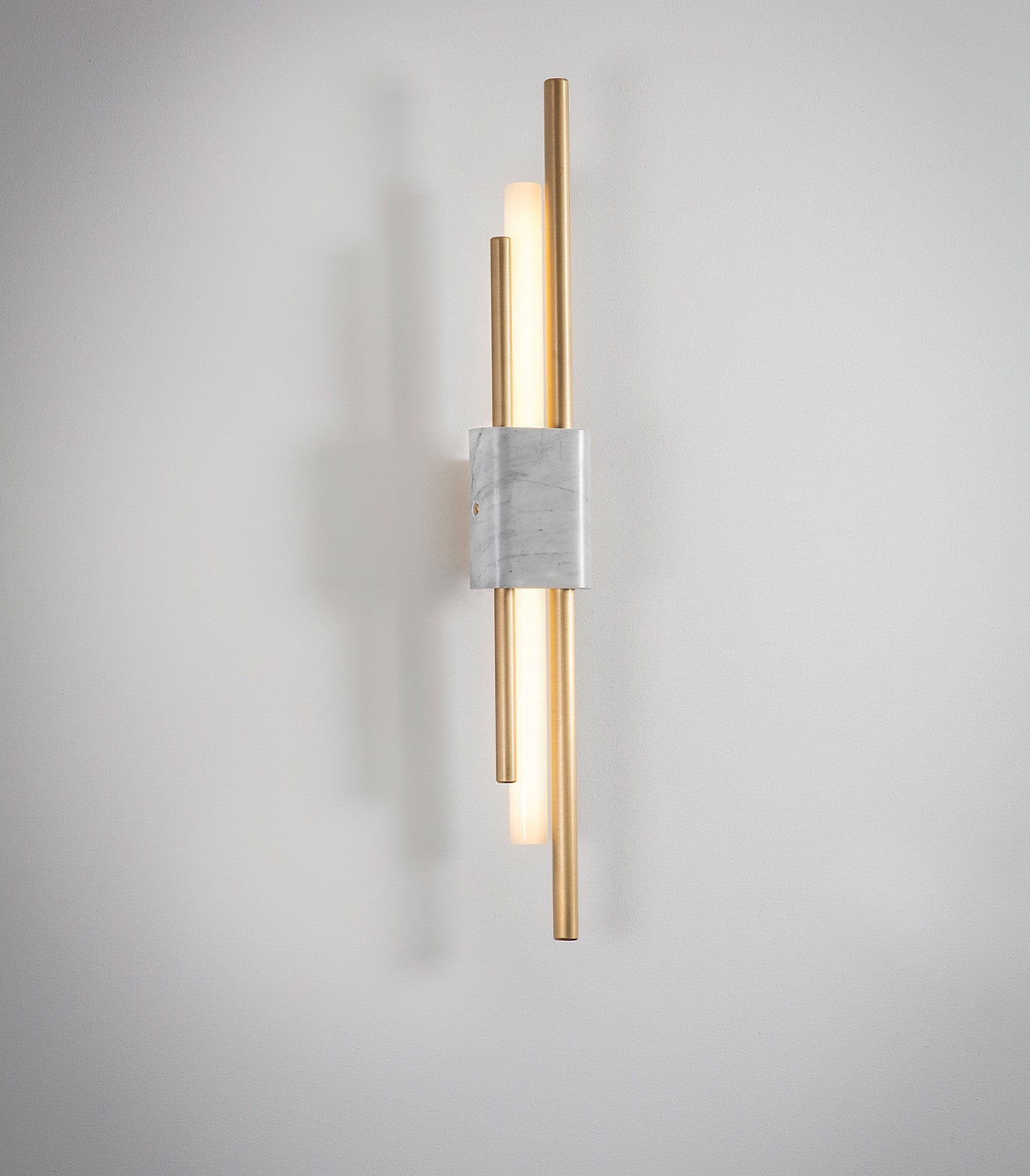 Bert Frank Tanto Marble Linear Wall Light - Cueteks