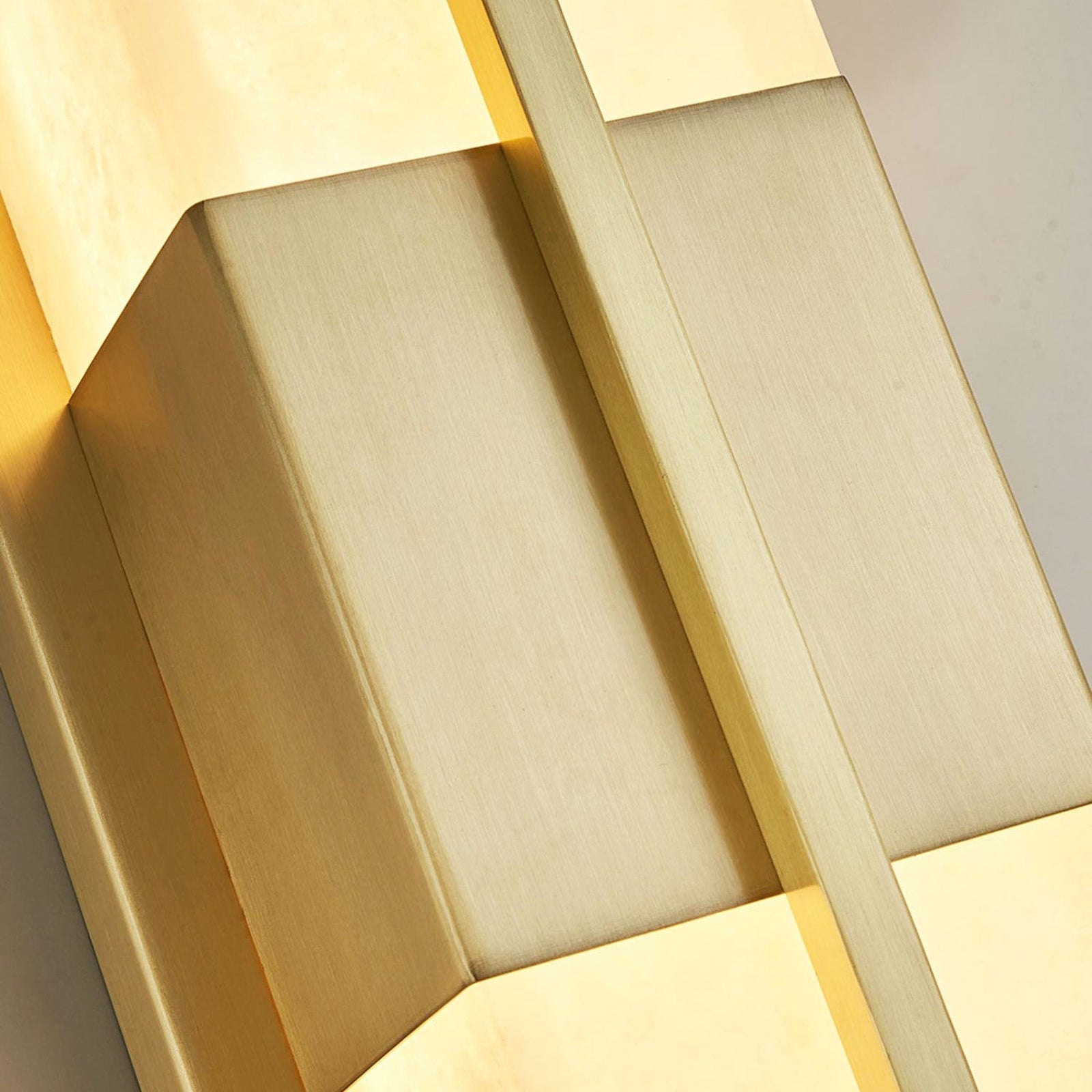 Polished Brass Lumina Outdoor Wall Lamp - Cueteks