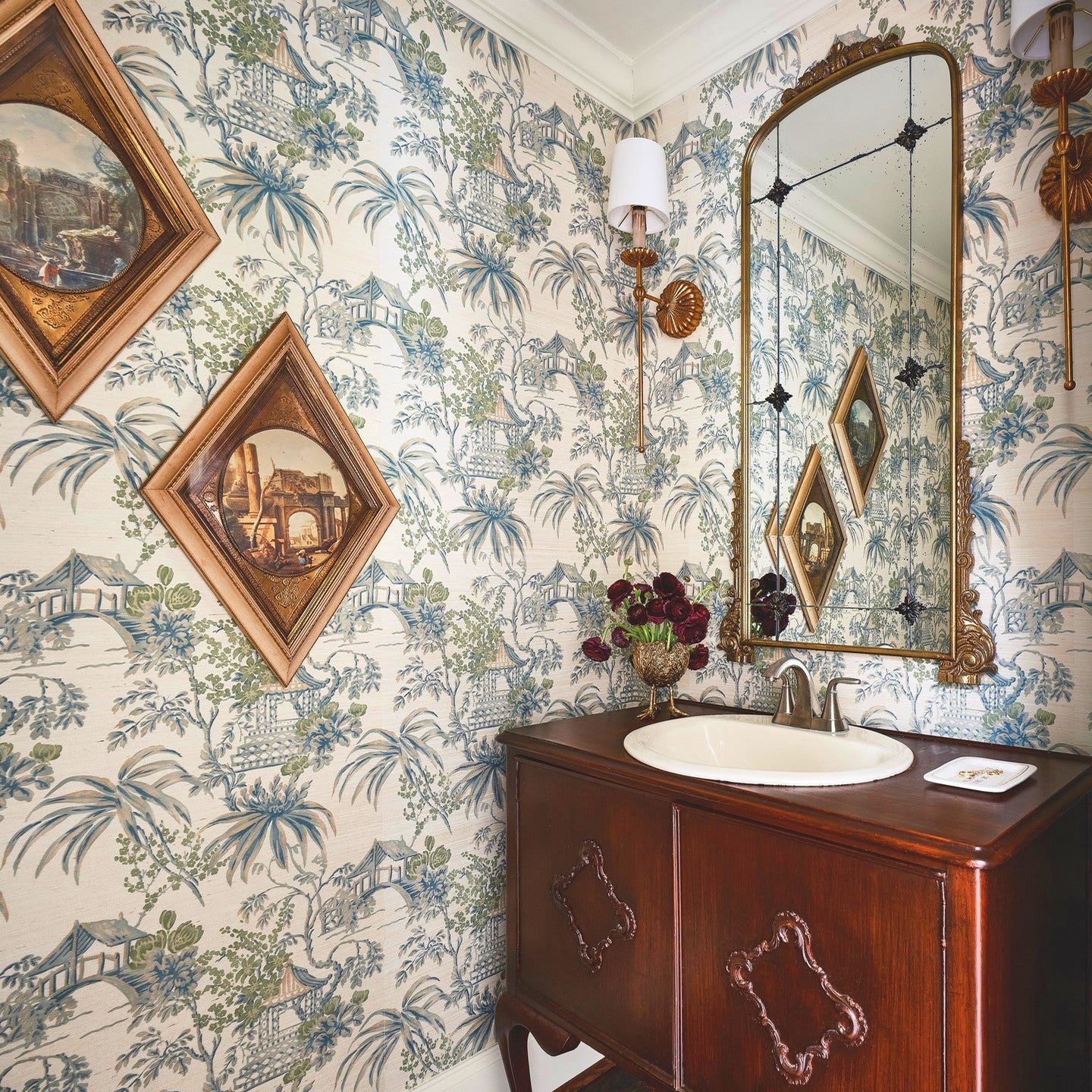 Clove Wall Sconce - Cueteks