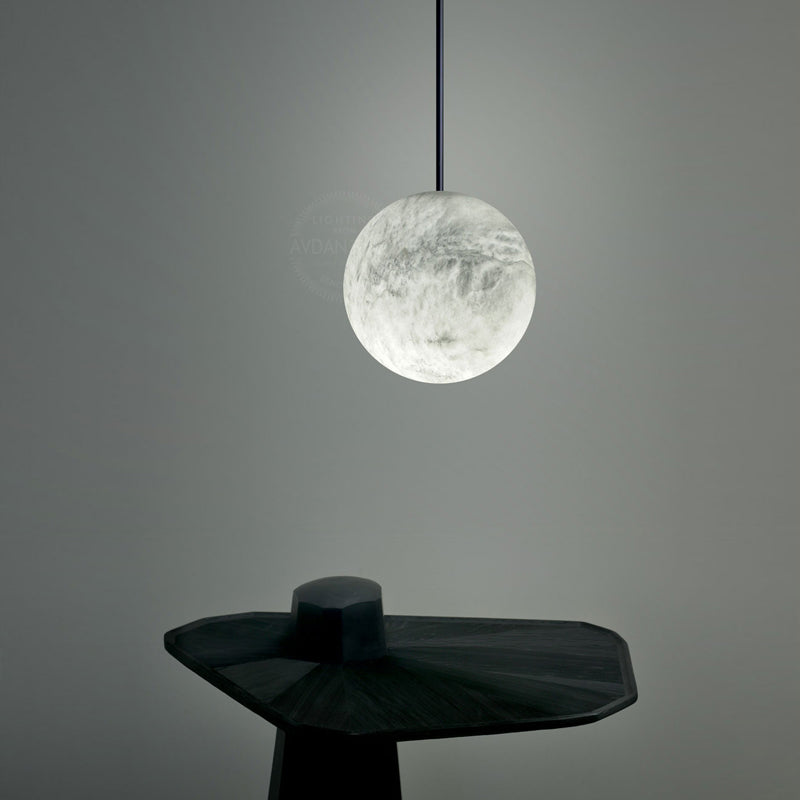 Luxury Multi-Globe Alabaster Pendant Light - Cueteks