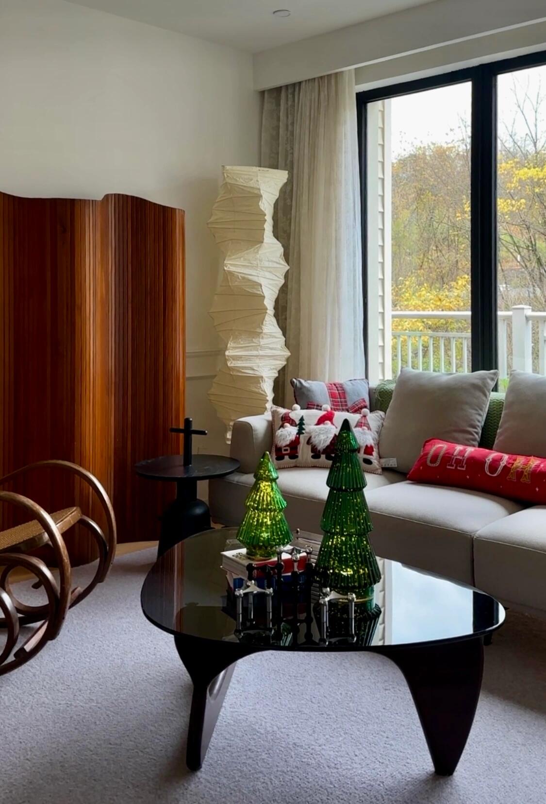 Akari UF4-33N Floor Lamp - Cueteks