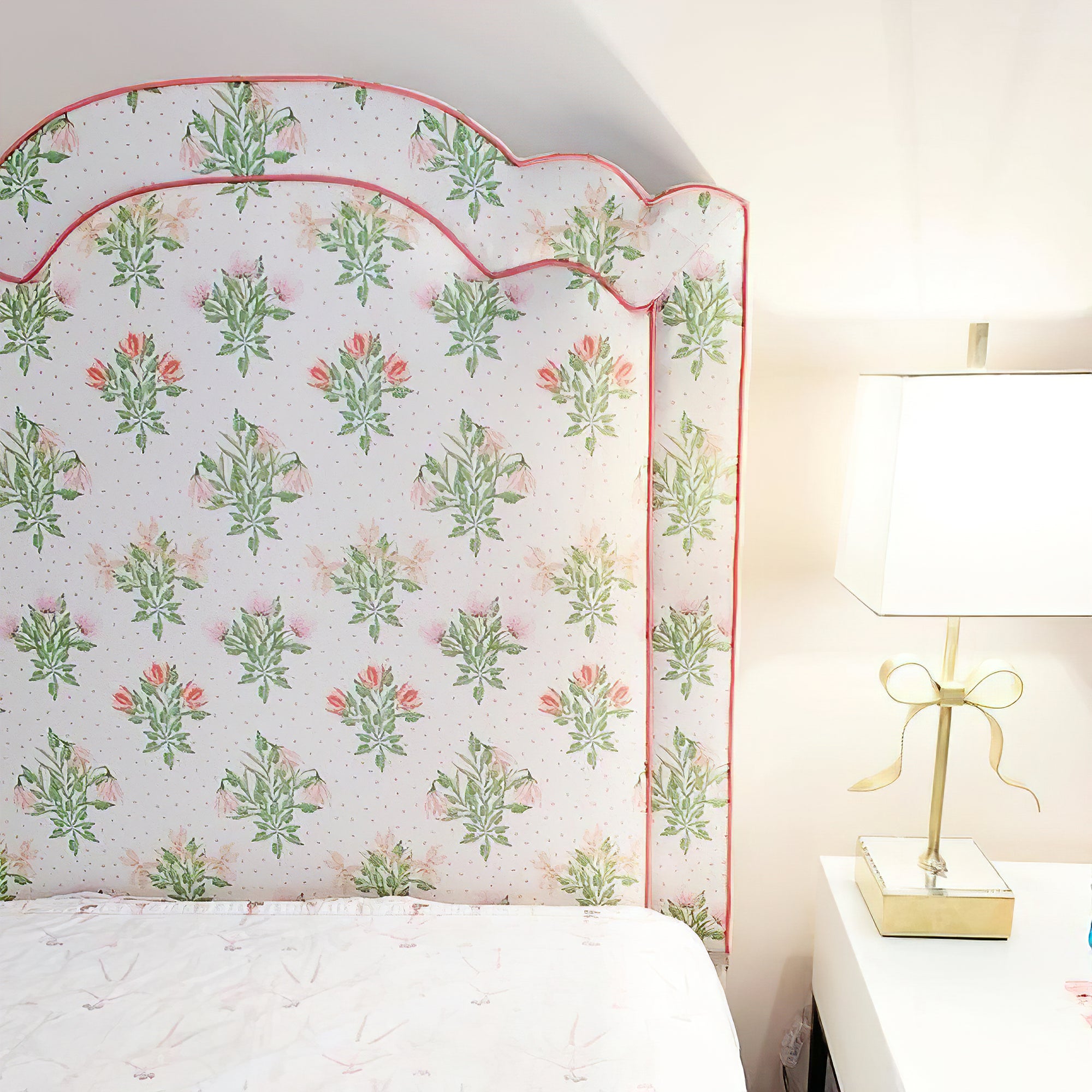 Ellery Butterfly Table Lamp - Cueteks