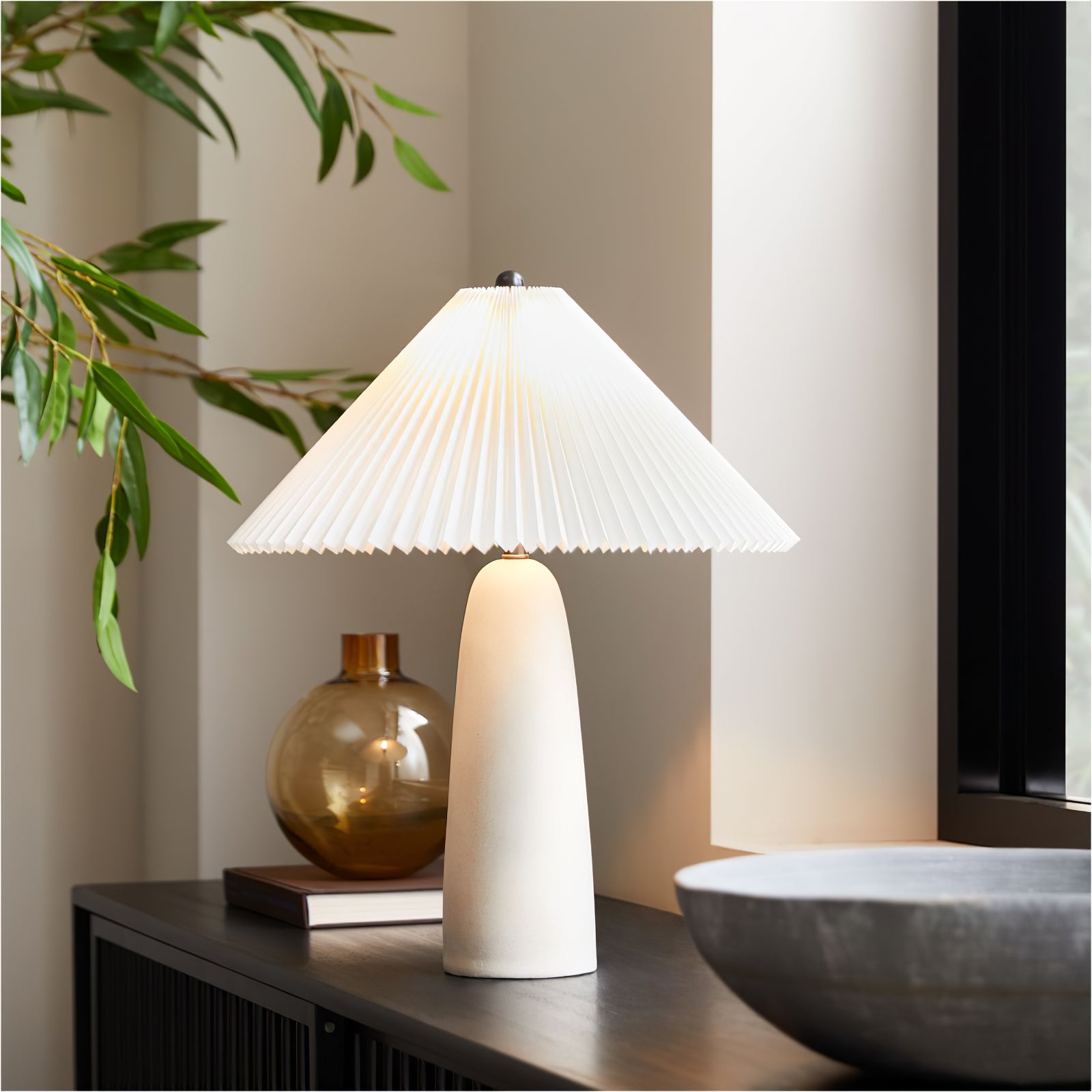 Louis Minimalist Cone Base Table Lamp - Cueteks