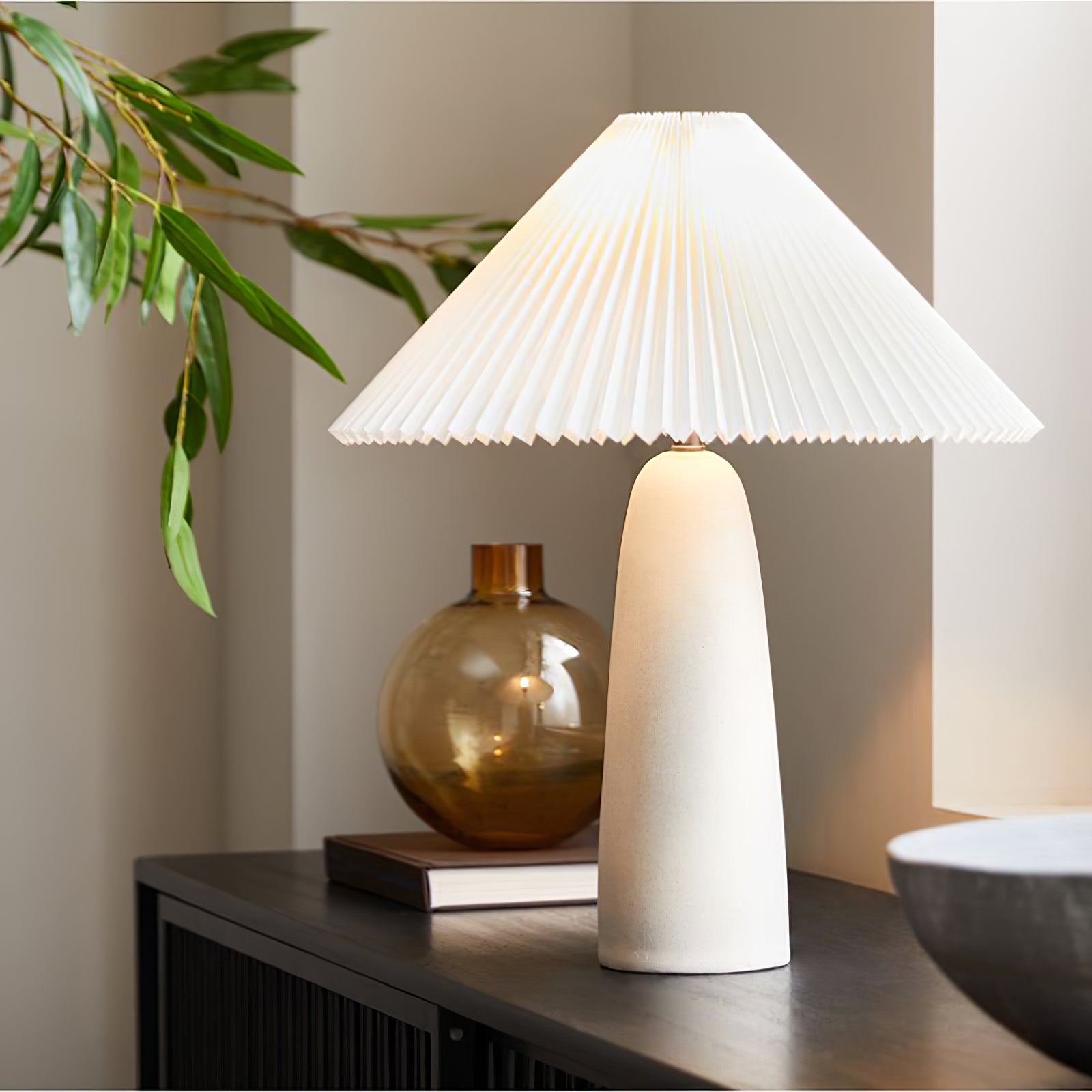 Louis Minimalist Cone Base Table Lamp - Cueteks
