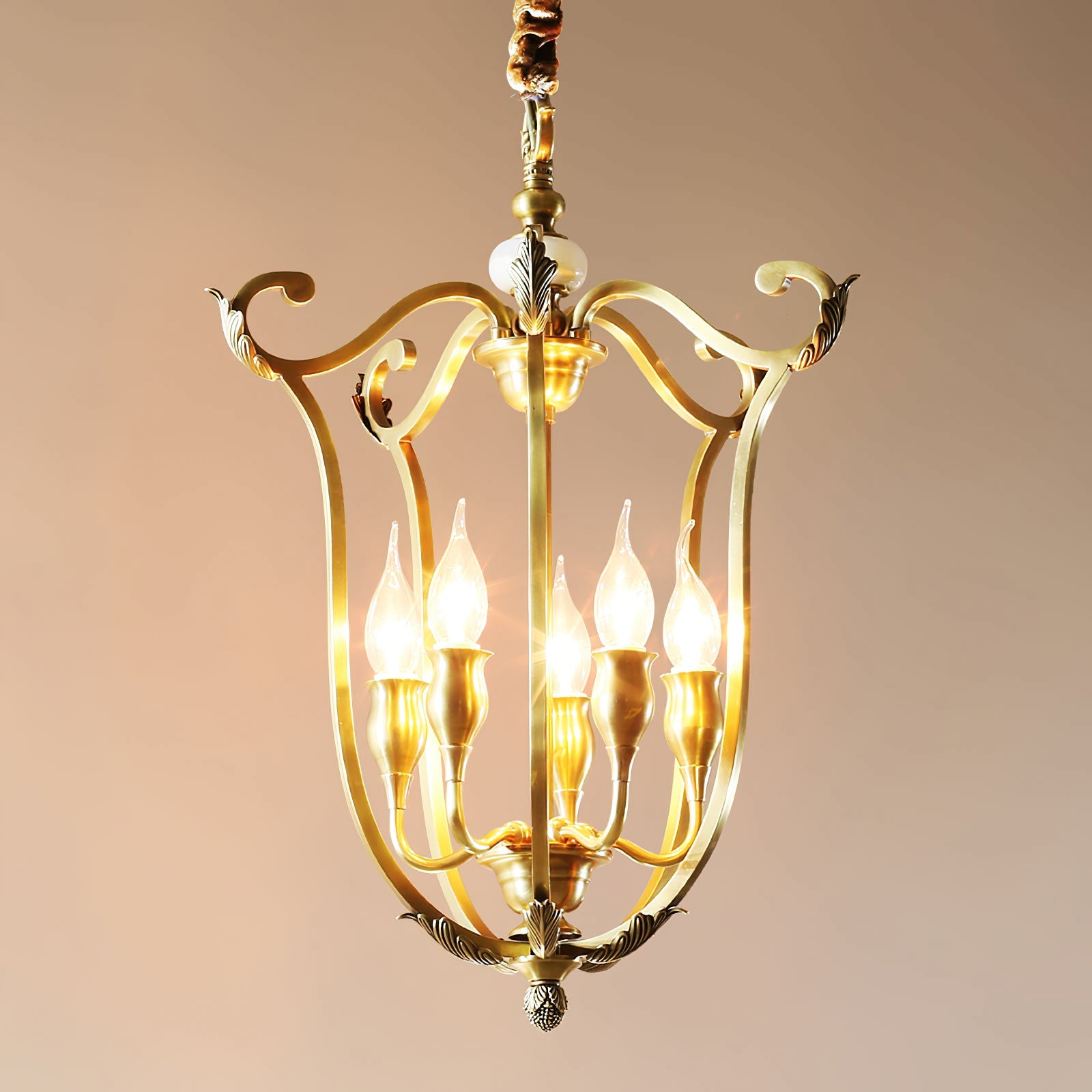 Classical carved candle chandelier - Cueteks