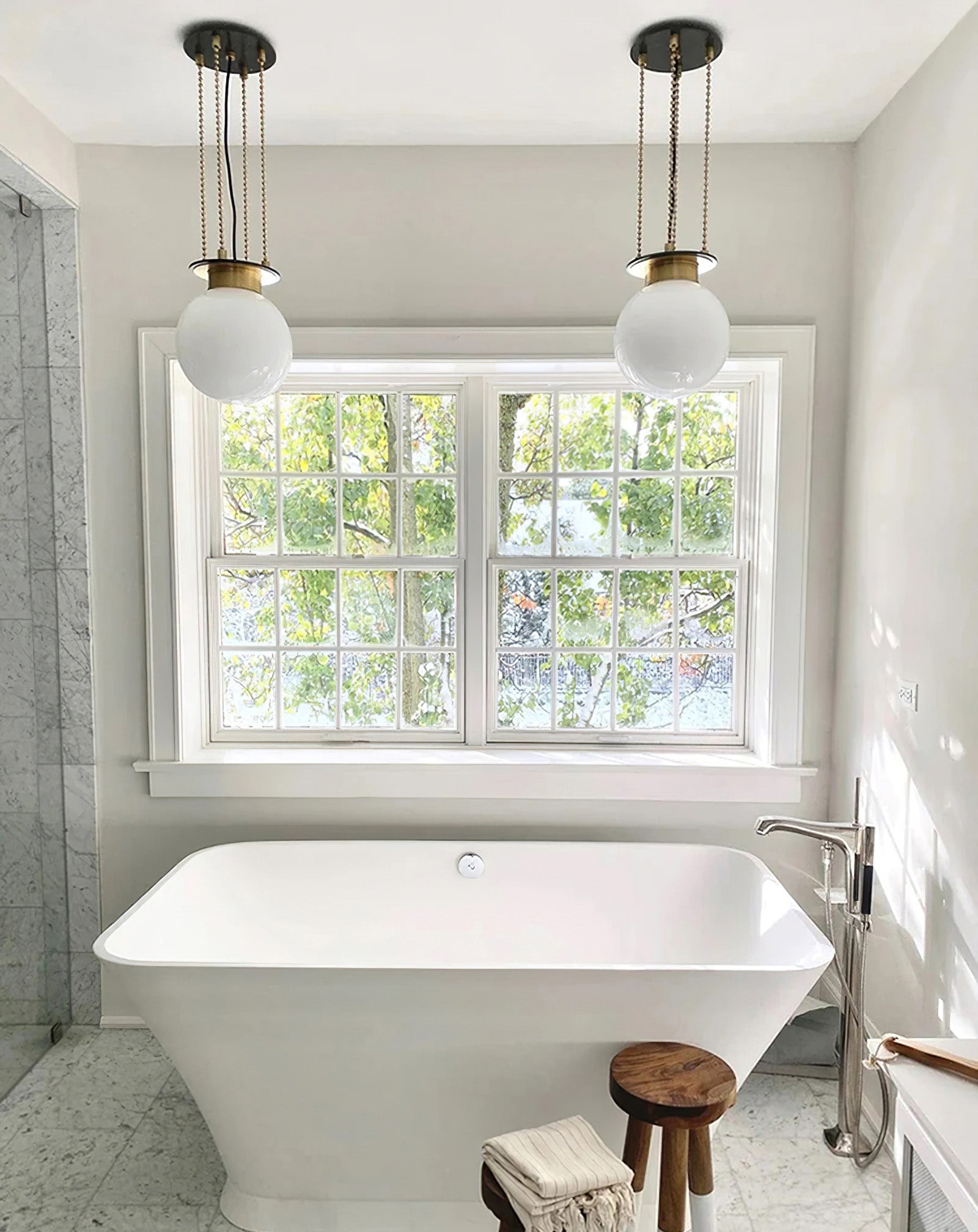 Opal Globe Gunther Pendant Light - Cueteks