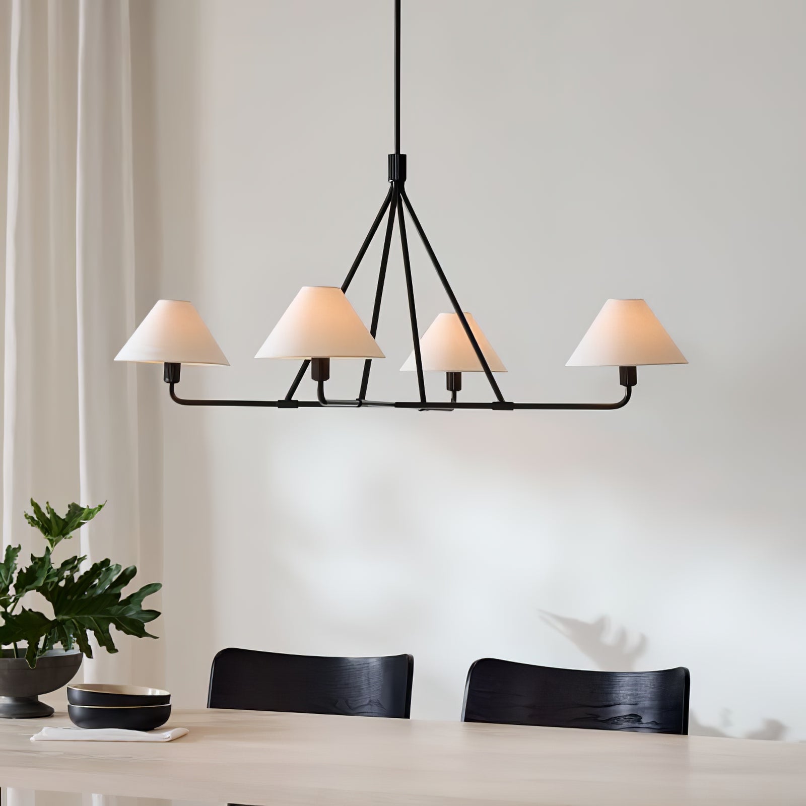 Black Beatrix Chandelier - Cueteks