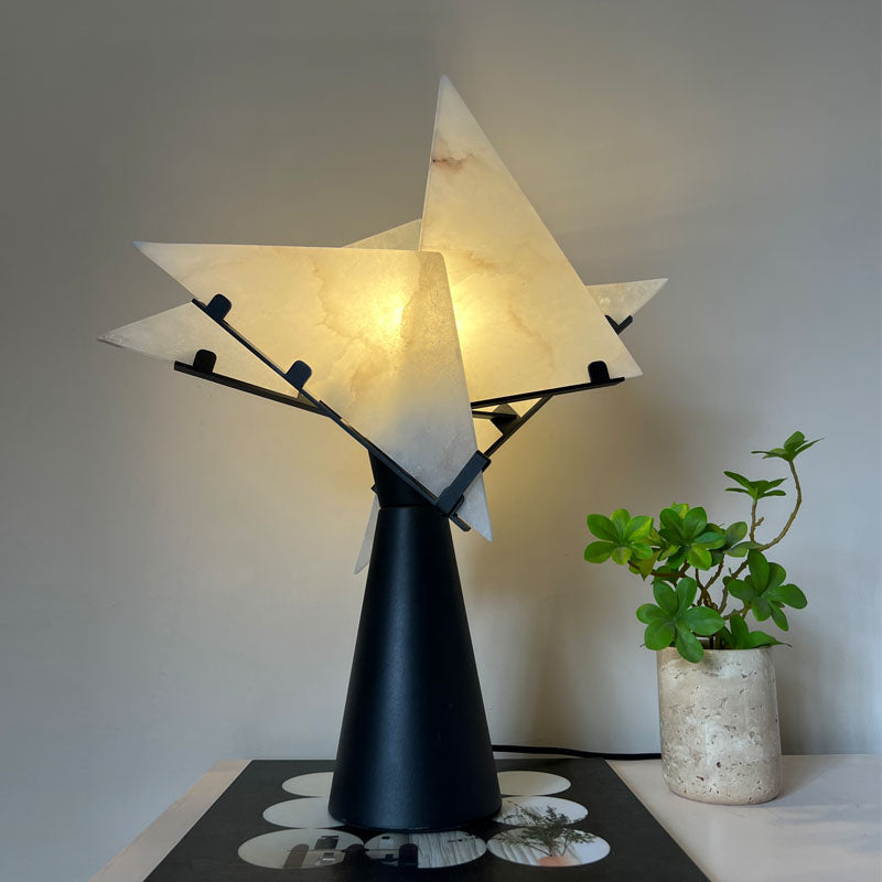 Abstract Alabaster Table Lamp - Cueteks