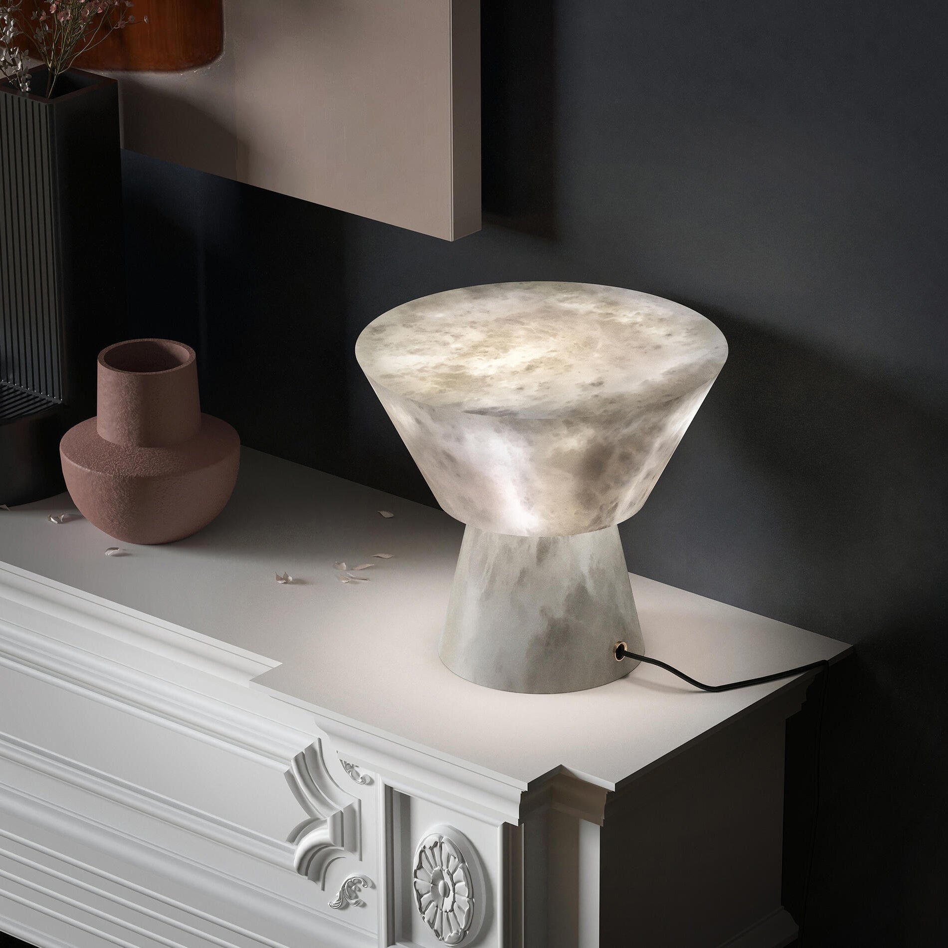 Conical Alabaster Table Lamp - Cueteks