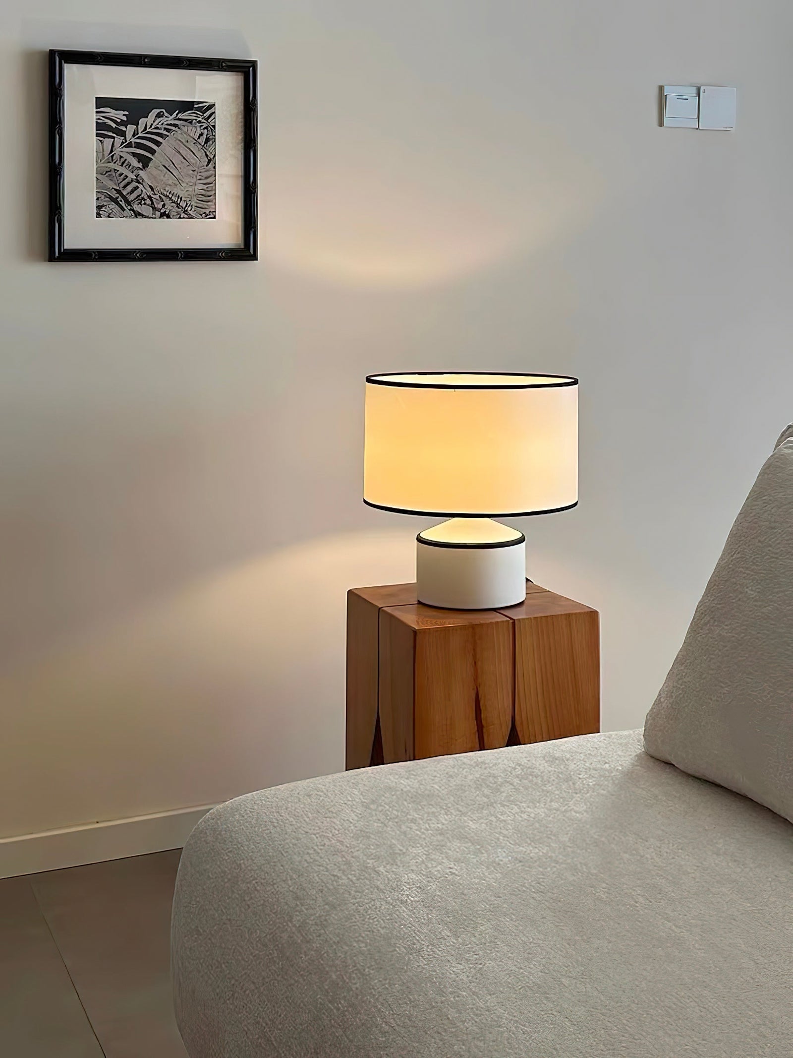 Cyls Minimalist Drum Shade Table Lamp - Cueteks