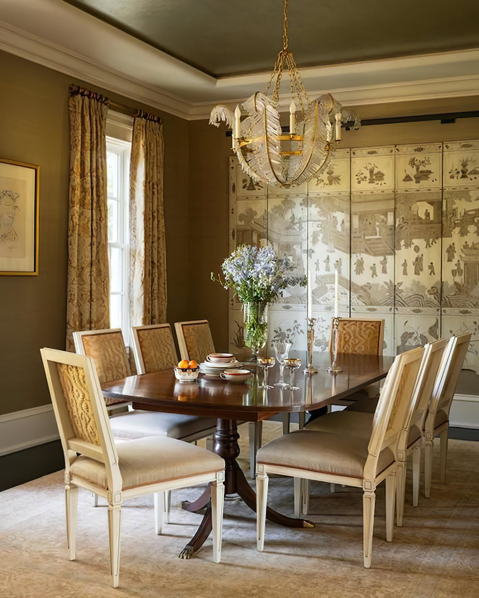 Calais Vintage Scroll Design Chandelier - Cueteks