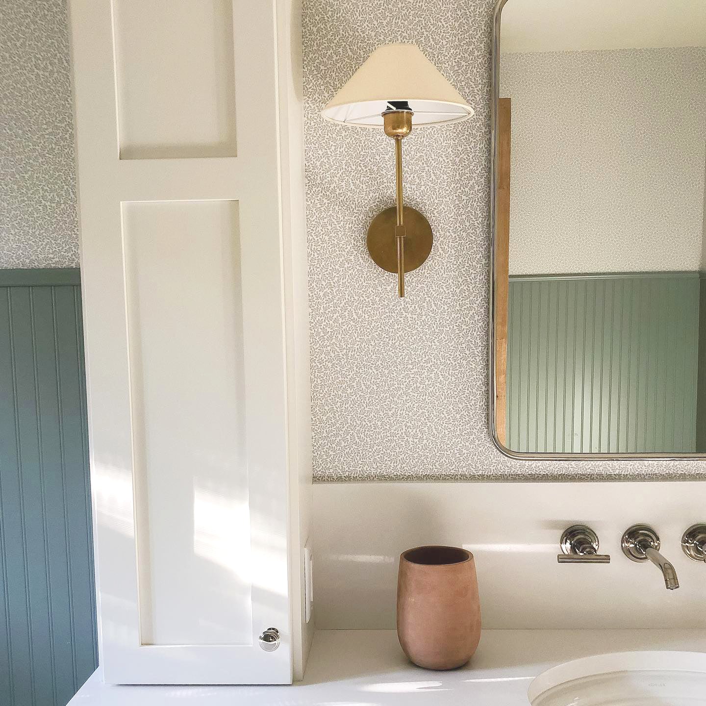 Hackney Single Wall Lamp - Cueteks