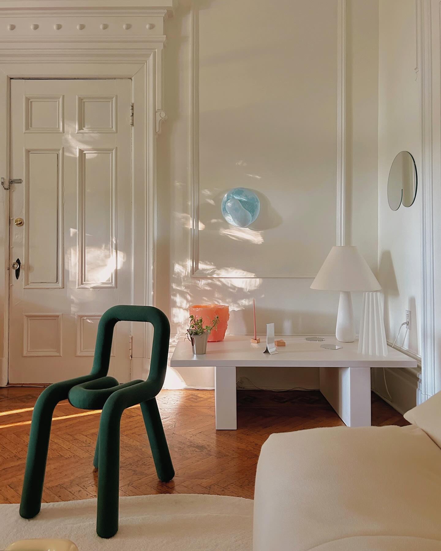 Kara Mann Polar Cement Table Lamp - Cueteks