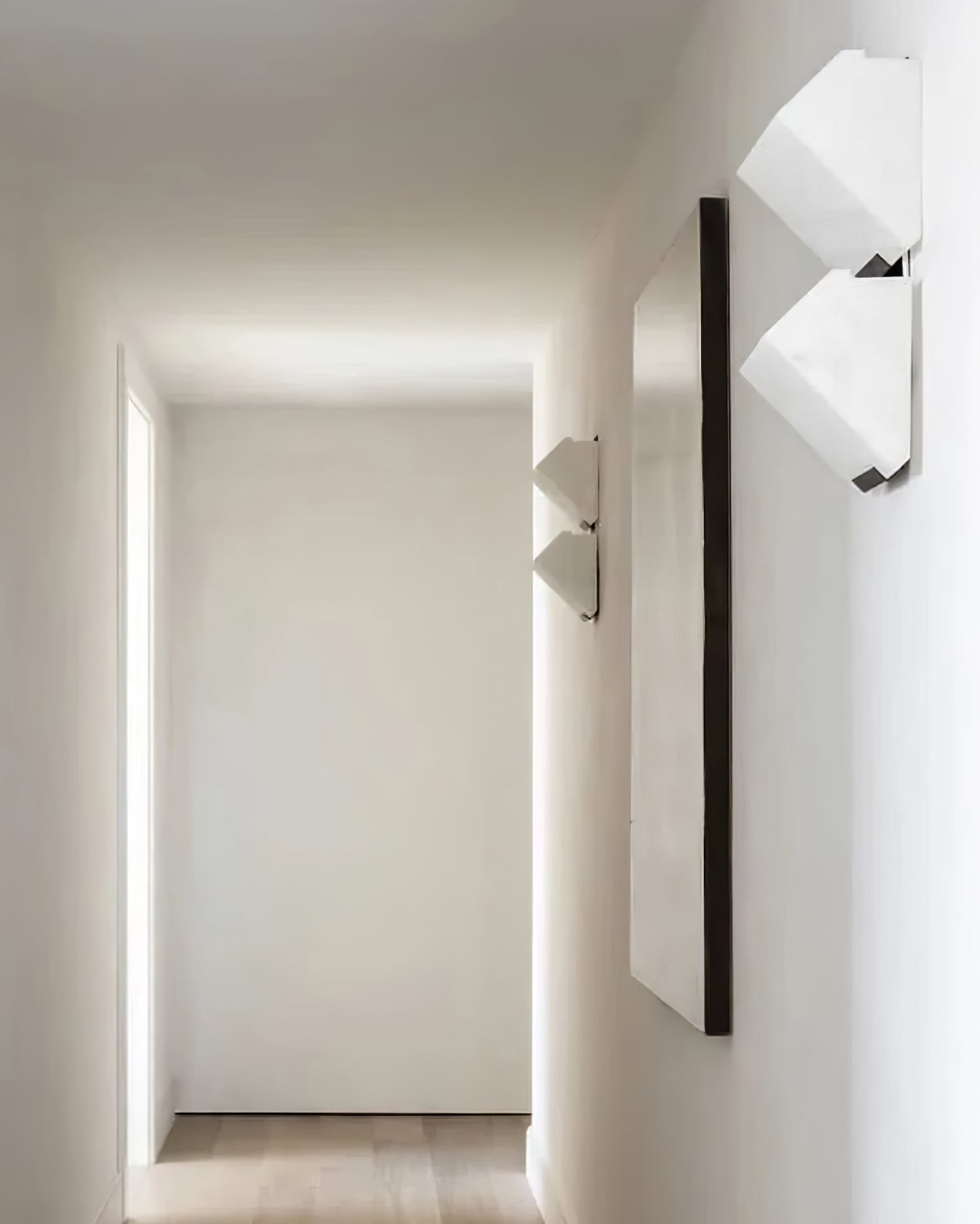 Elegant Alabaster Wall Light - Cueteks