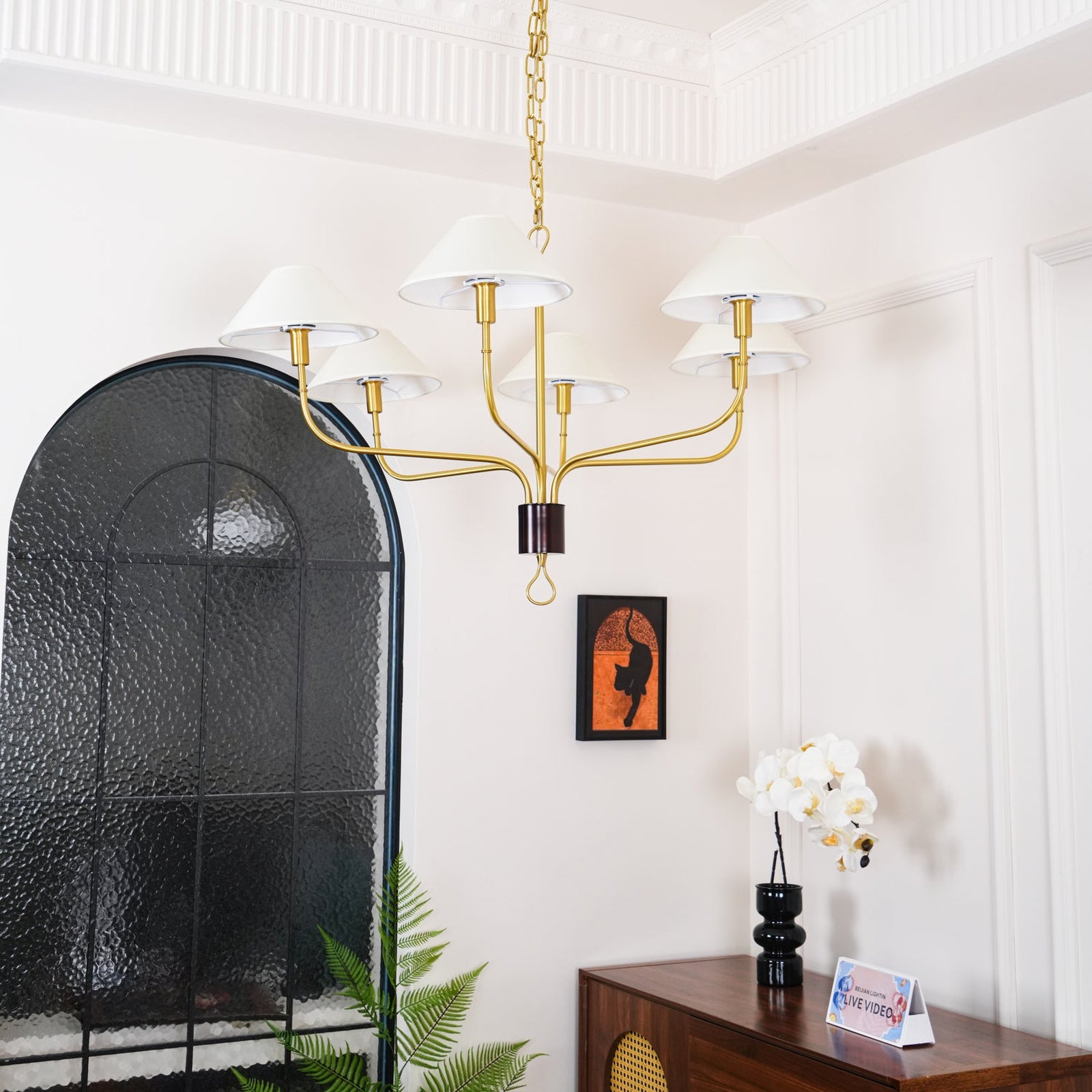 Griffin 6-head chandelier - Cueteks