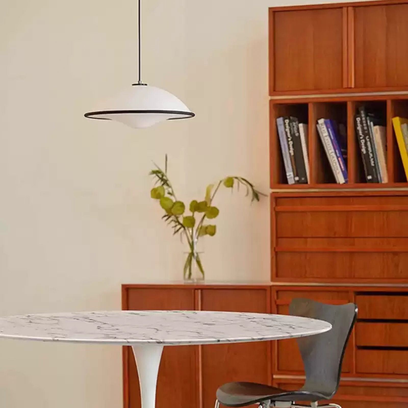 Acrylic Fontana Black Pendant Light - Cueteks