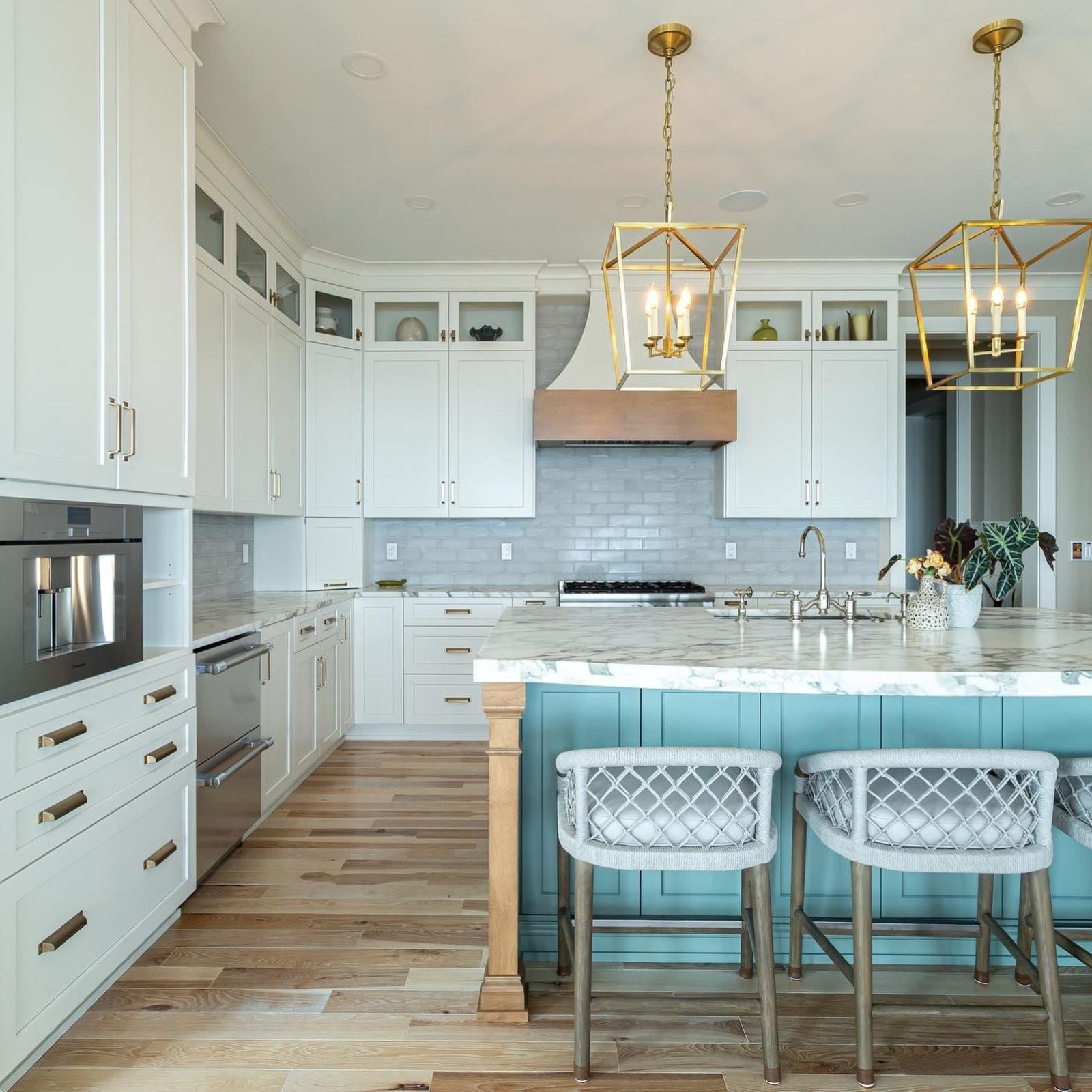 Gold Lantern Pendant Chandelier - Cueteks