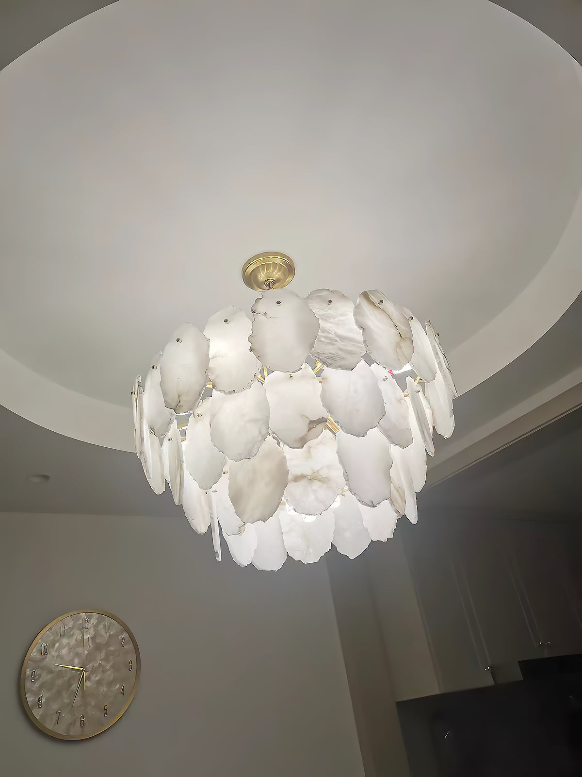 Gloire Luxury Alabaster Chandelier - Cueteks