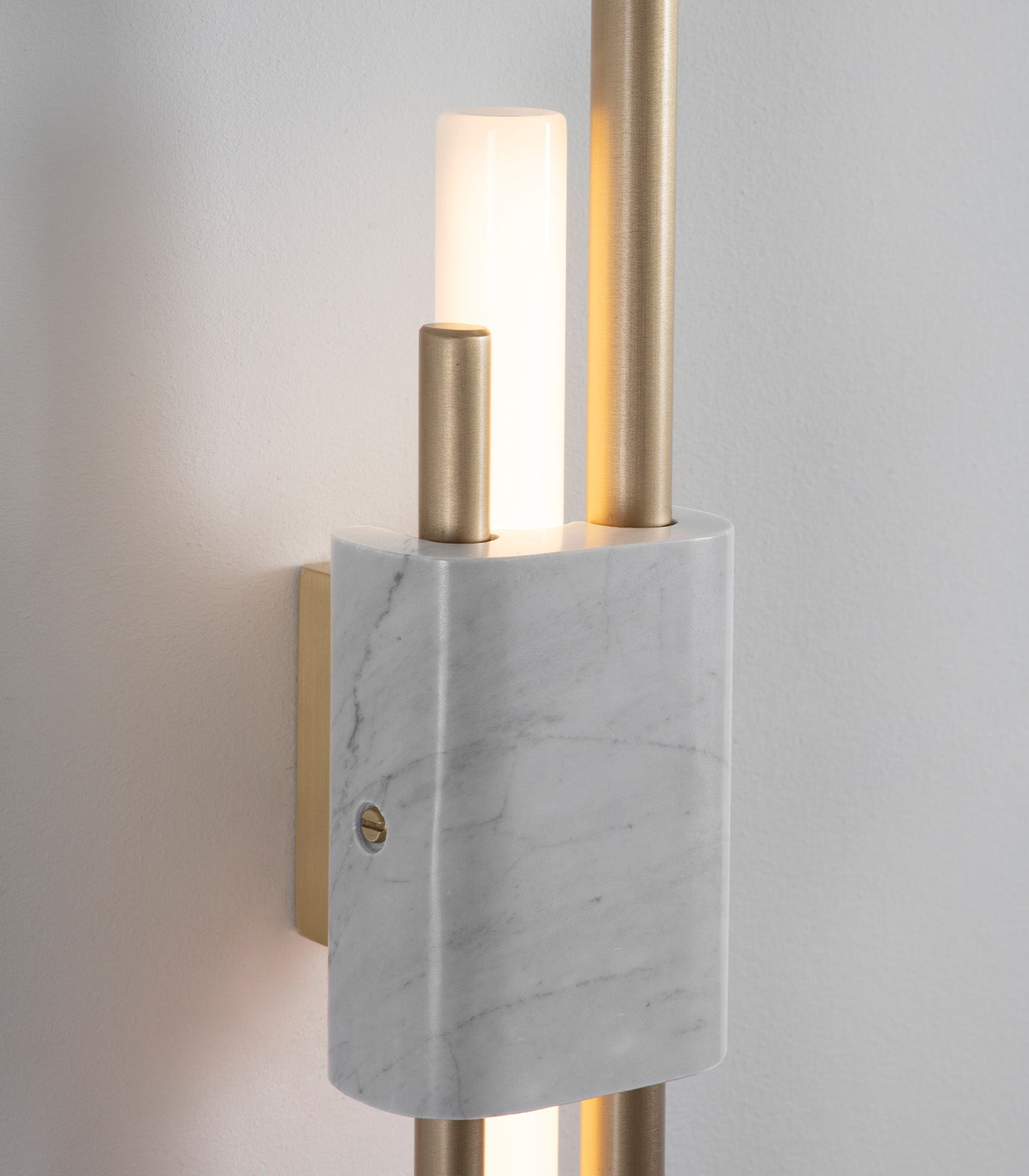 Bert Frank Tanto Marble Linear Wall Light - Cueteks
