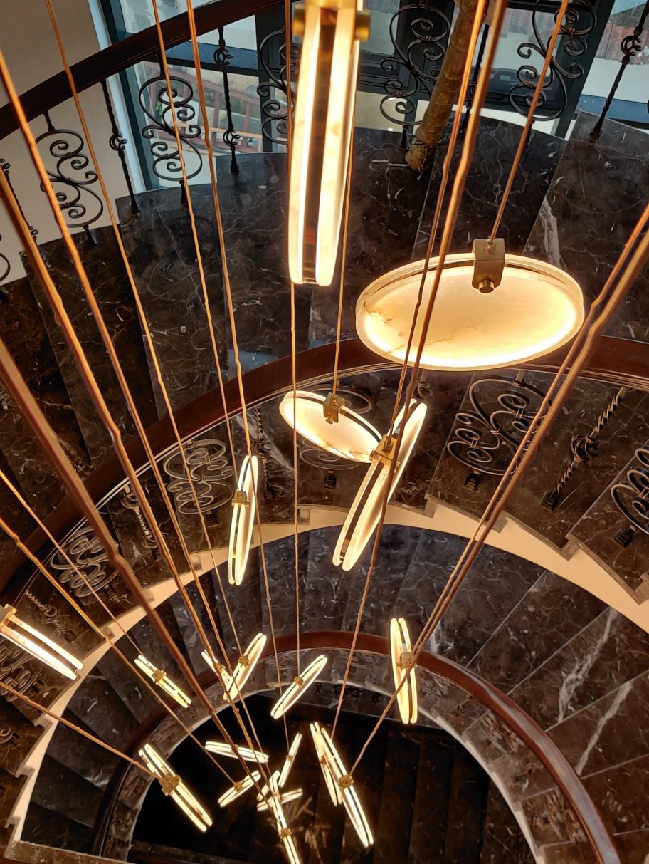 Tiered Alabaster Staircase Chandelier - Cueteks
