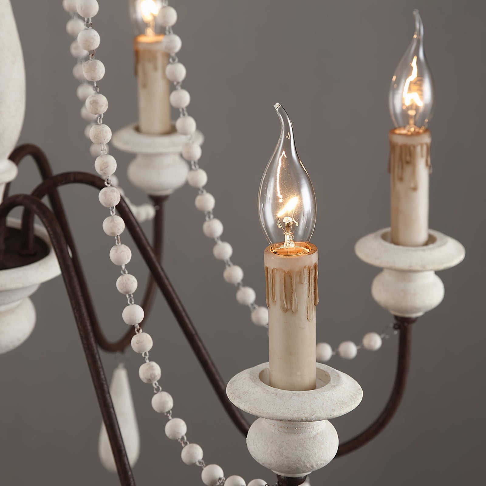 Rustic Beaded Candle Chandelier - Cueteks