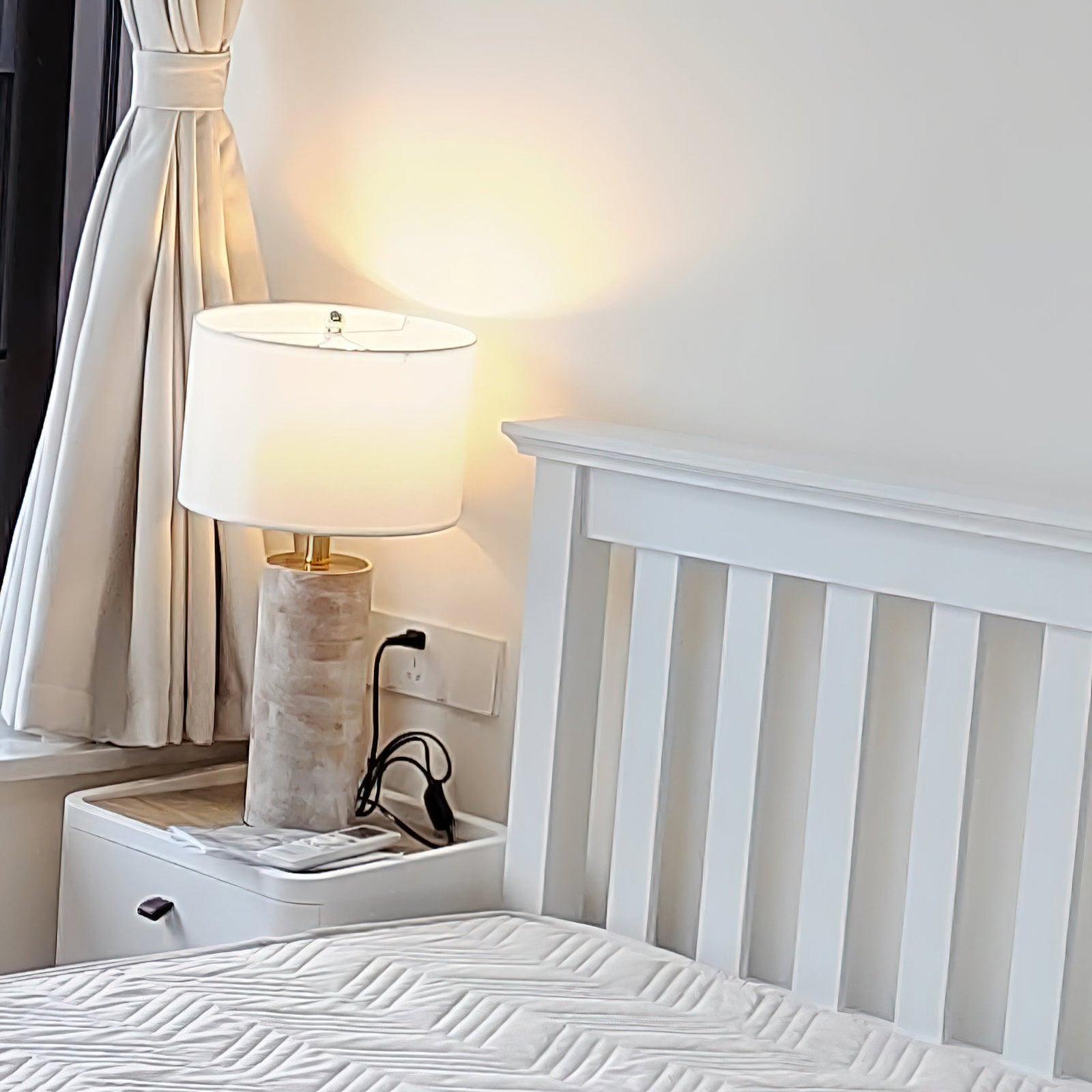 Arbor Modern Table Lamp - Cueteks