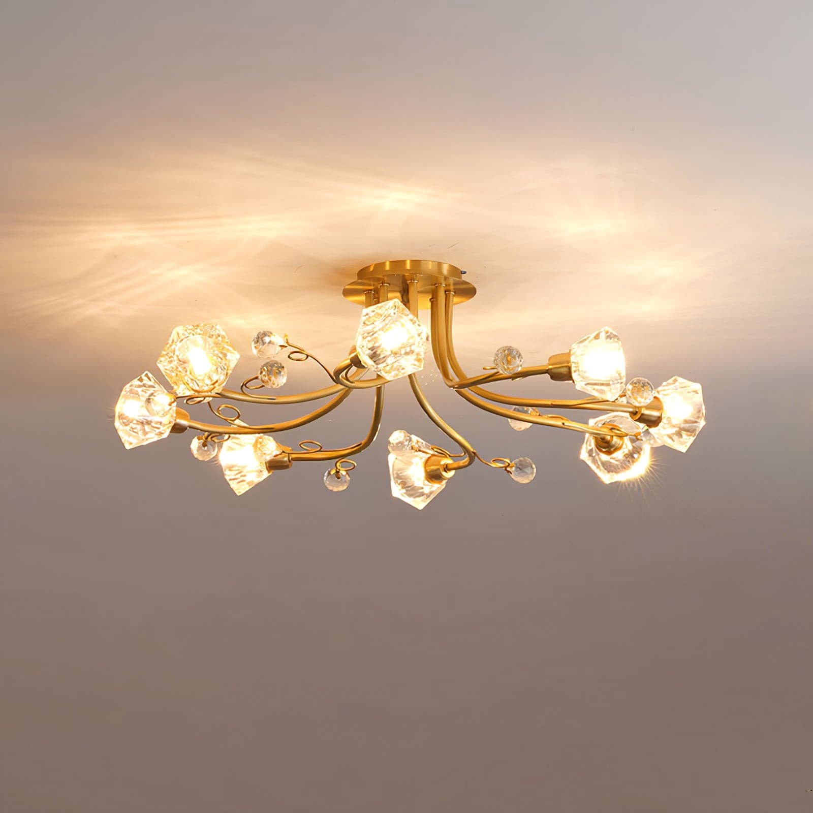 8-head flower ceiling lamp - Cueteks